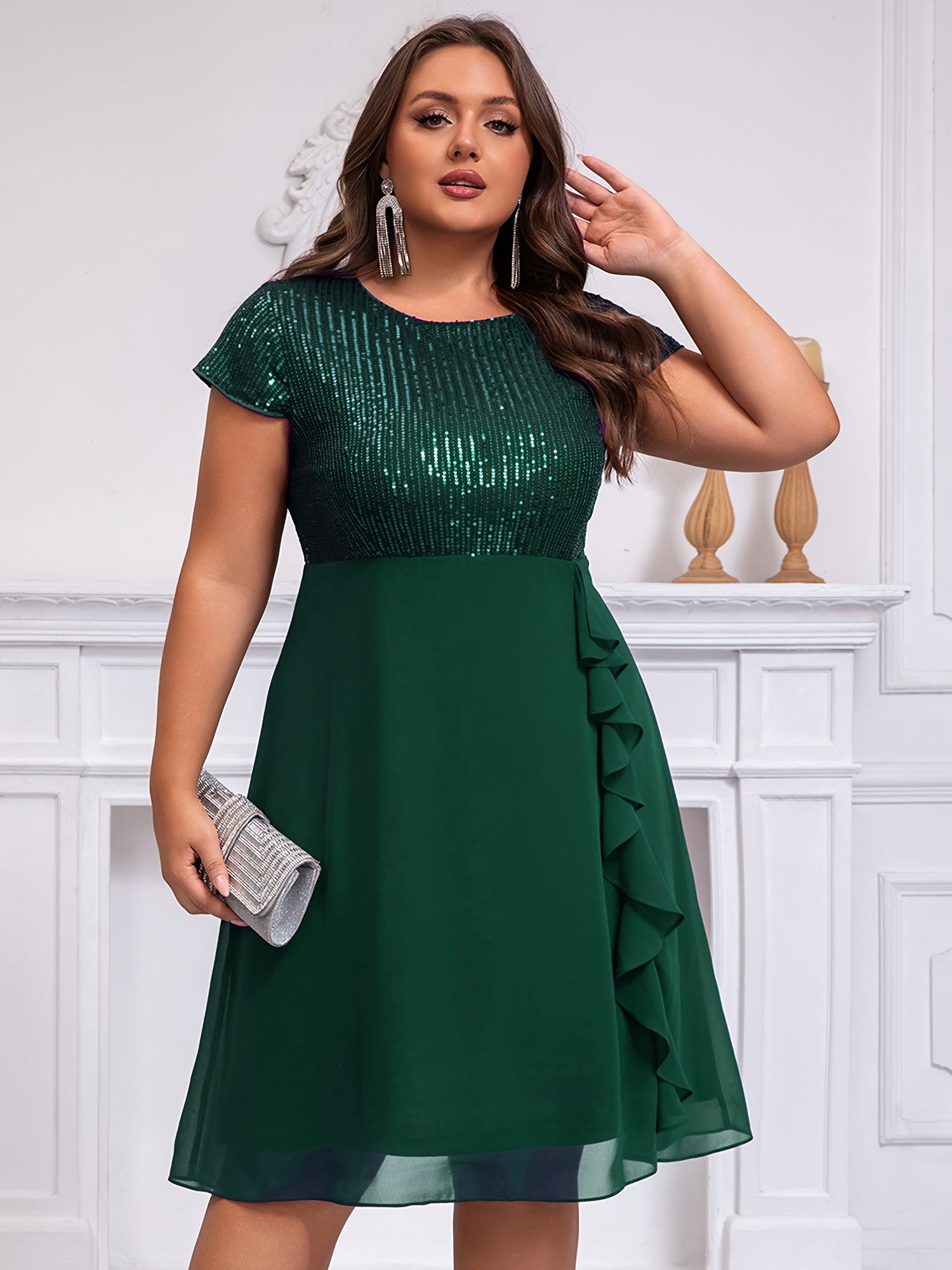 Women'S Plus-Size Chiffon Dress with Sequin Patchwork