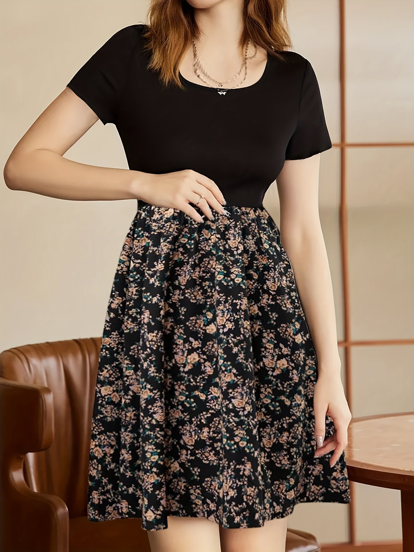 Vibrant Floral Print Crew Neck Dress - Short Sleeve,/MH