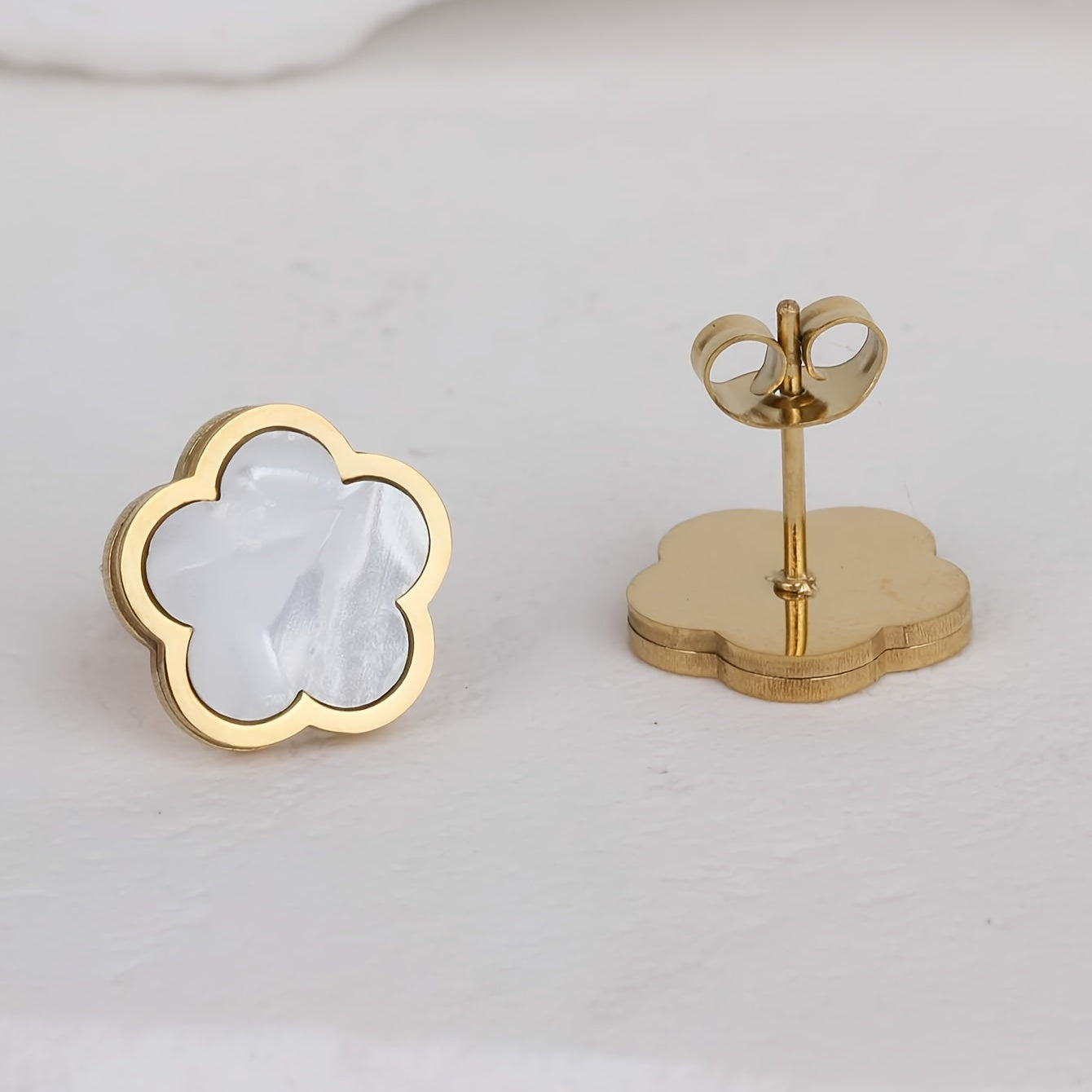 Simple Lucky Flower Design Stud Earrings Stainless Steel Jewelry Elegant Leisure Style Suitable For Women Daily Wear