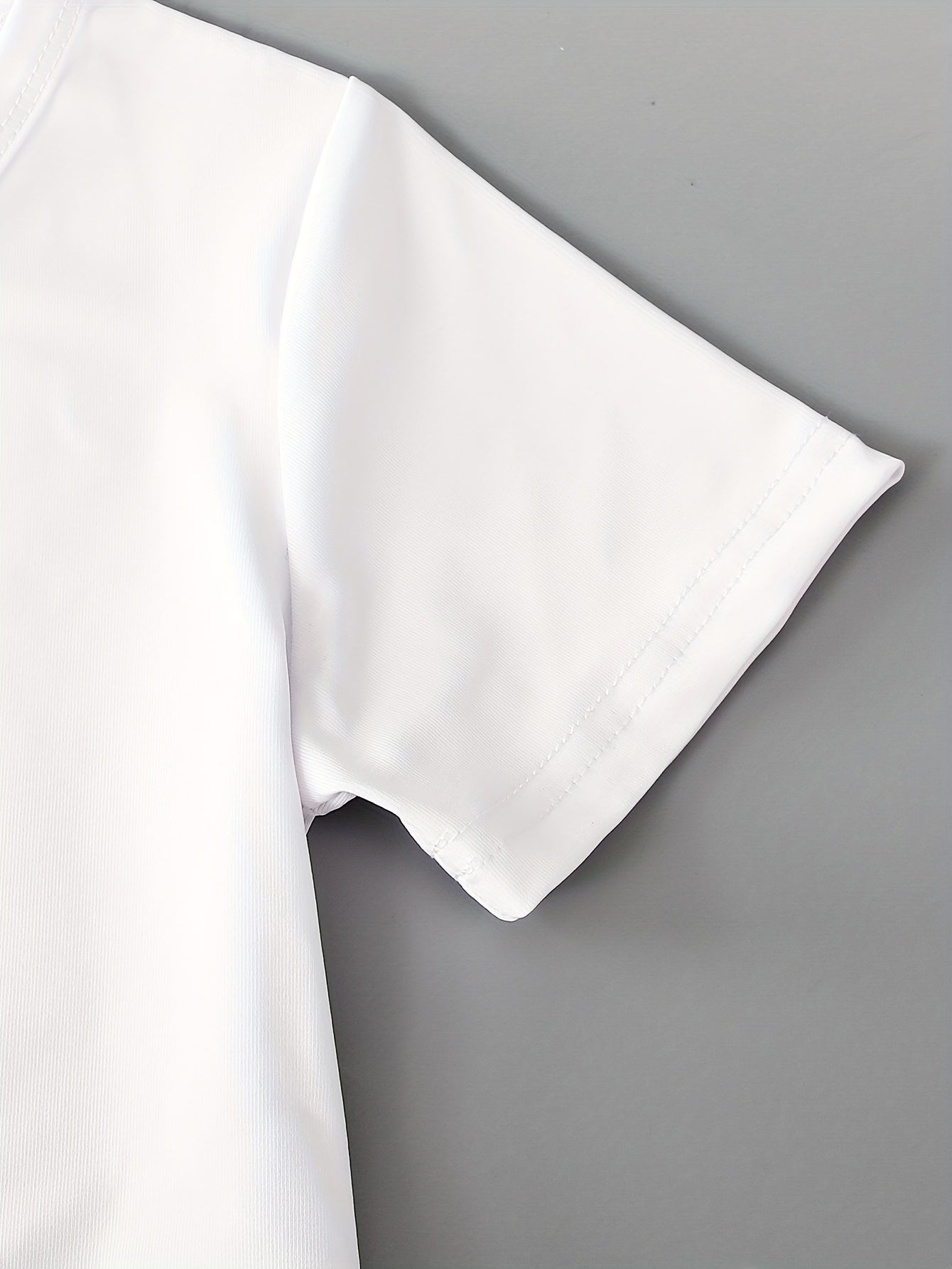 3pcs Boys Casual Solid Short Sleeve T-shirt & Smile Face Print Shorts.