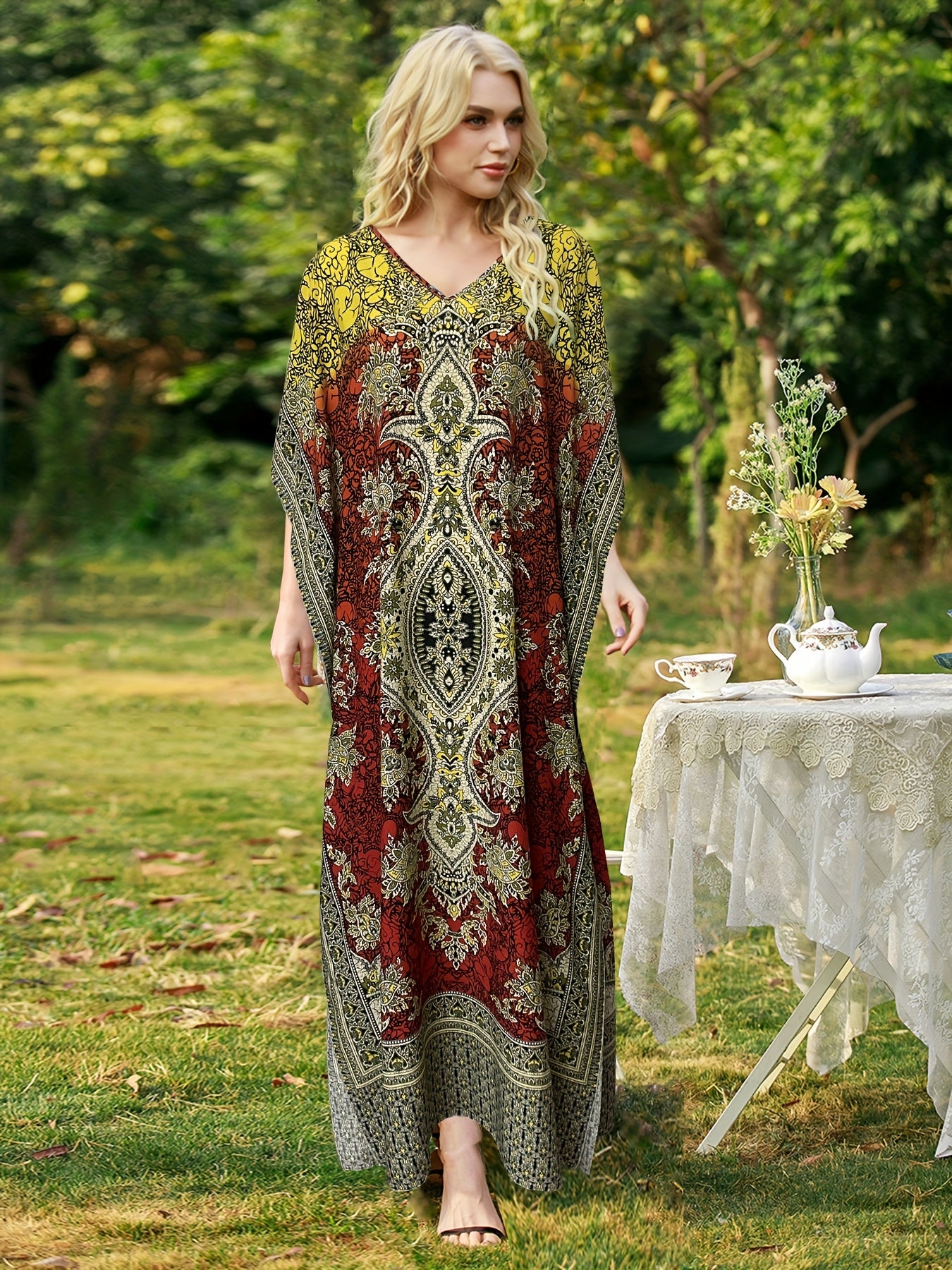 Plus Size, European and American Plus Size Women's Bohemian Vacation Dress ./MH