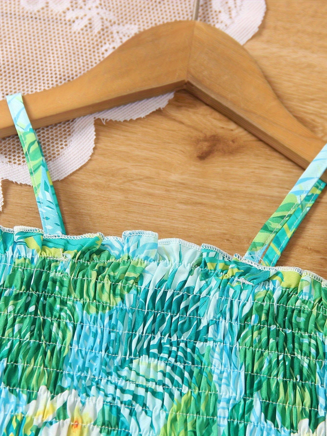 Girls' Two-Piece Set with Spaghetti Strap Butterfly Print .