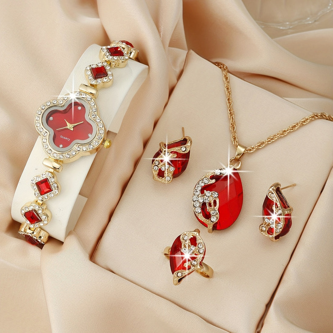 Clover Pointer Quartz Watch - Elegant Baroque Rhinestone Analog Wrist Watch with 4pcs Jewelry Set, Perfect Gift for Mom, Her, or Yourself, Ideal for Any Occasion