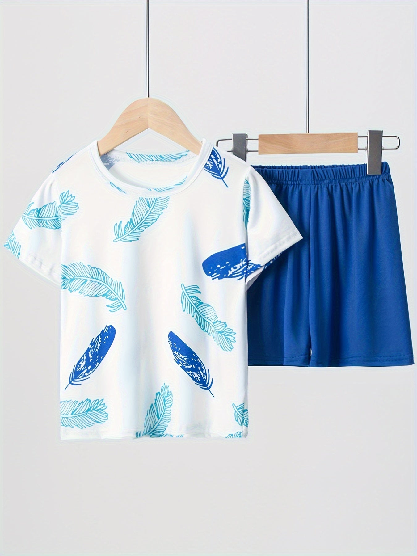 2 Pcs Boys Cute Outfits Sets, Leaves Pattern Short T-Shirts & Shorts,