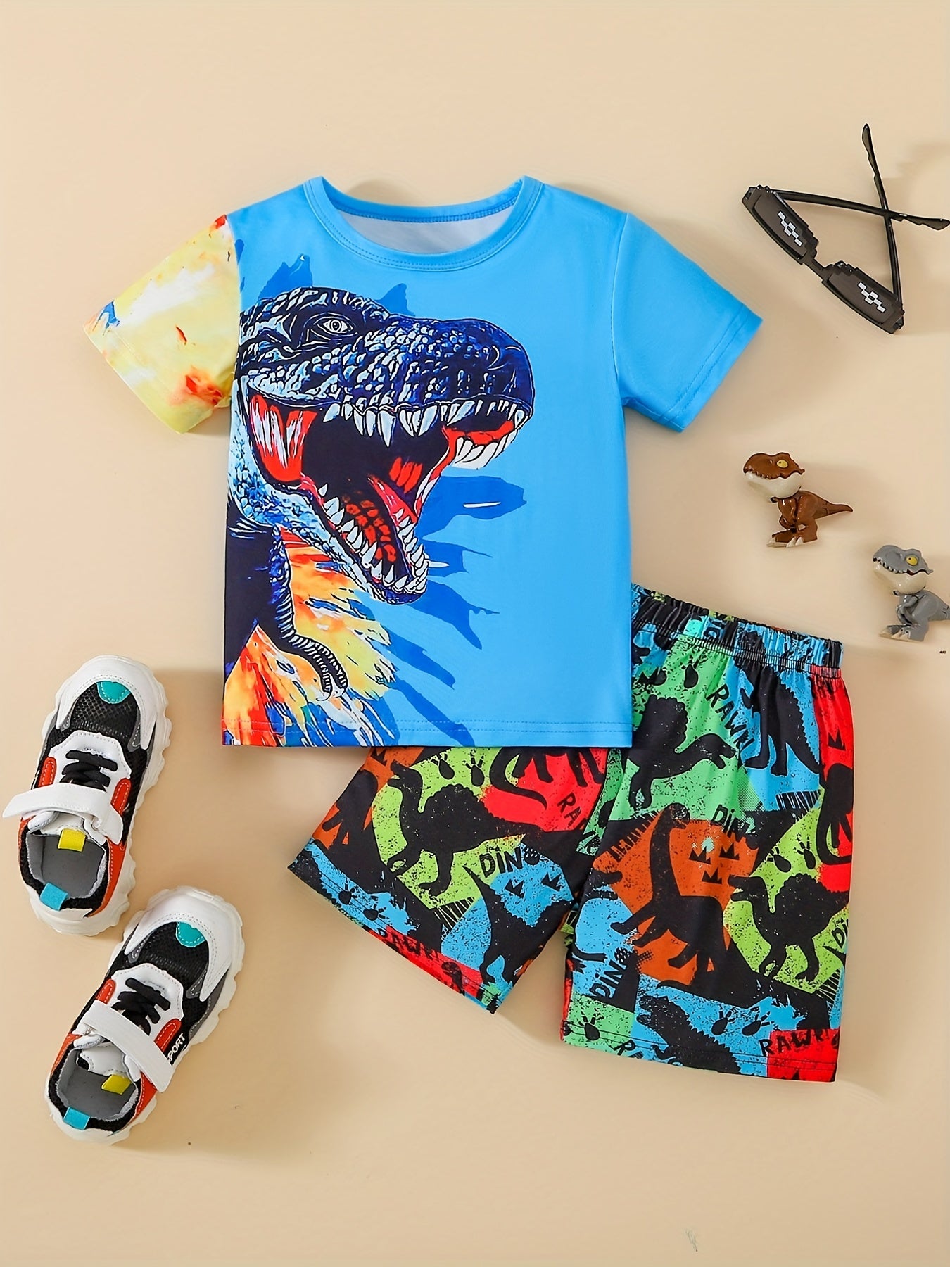 Boys Dinosaur Casual Outfit Round Neck T-shirt.