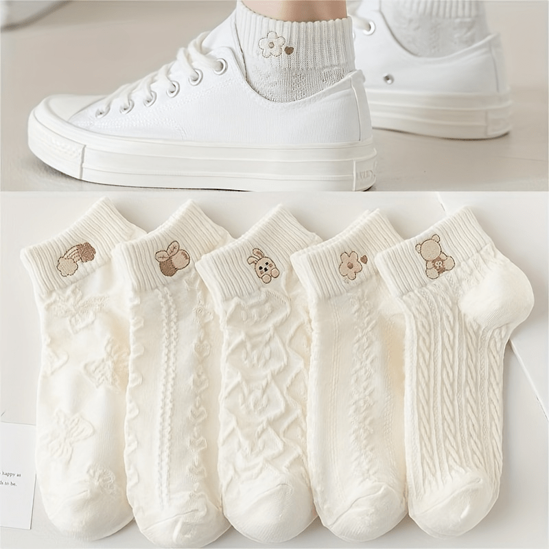 5 Pairs of Whimsical Cartoon Patterned Ankle Socks for Women -./MS