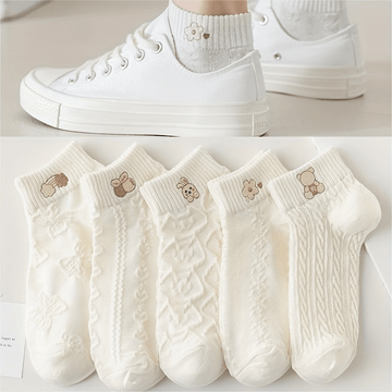 5 Pairs of Whimsical Cartoon Patterned Ankle Socks for Women -./MS