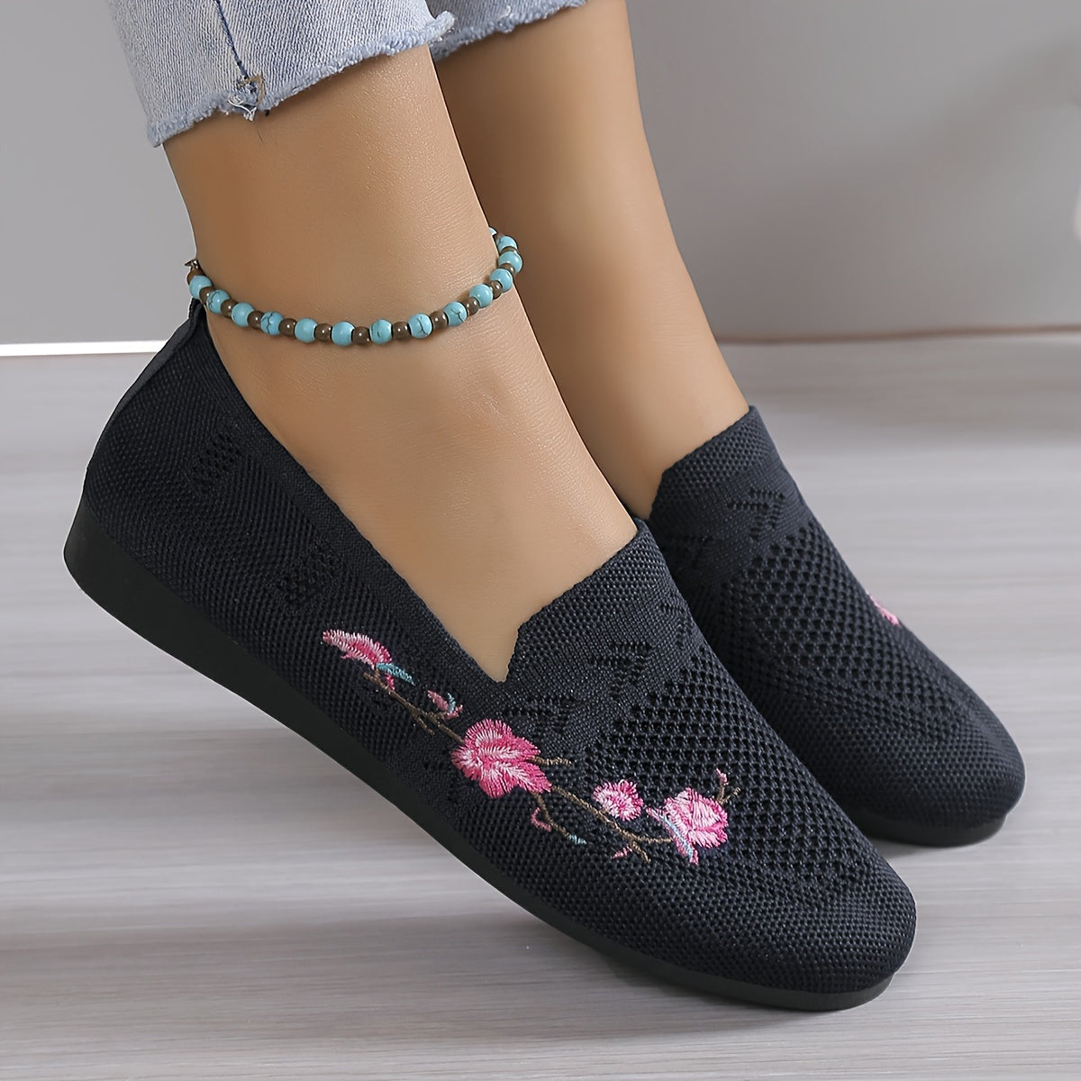 Women's Floral Embroidered Flat Shoes,