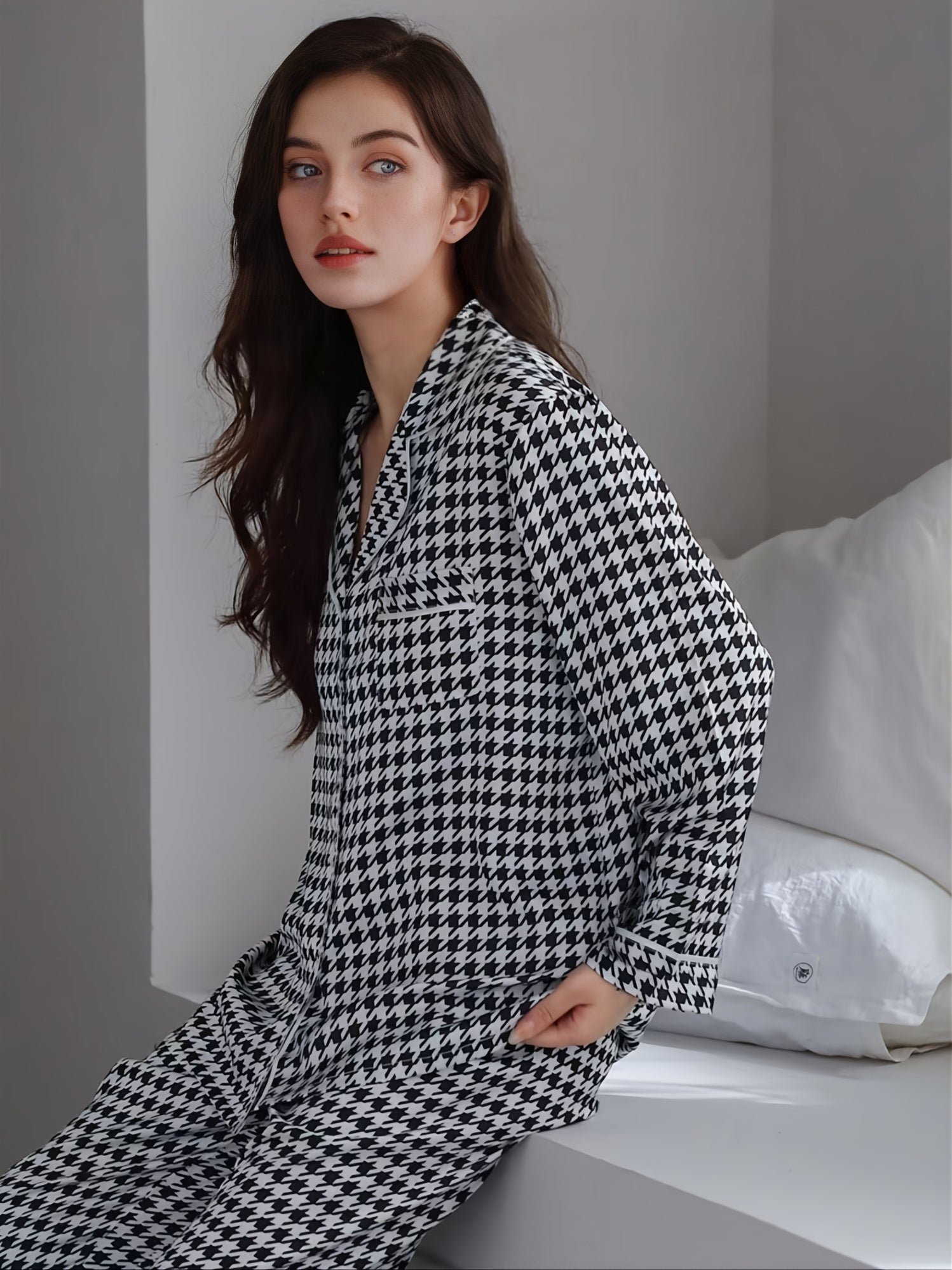 Elegant Classic Houndstooth Print Pajama Set,