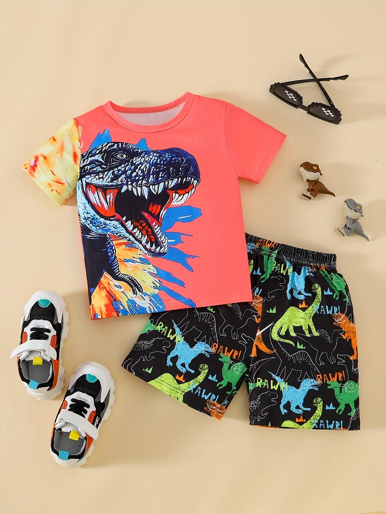 Boys Dinosaur Casual Outfit Round Neck T-shirt.