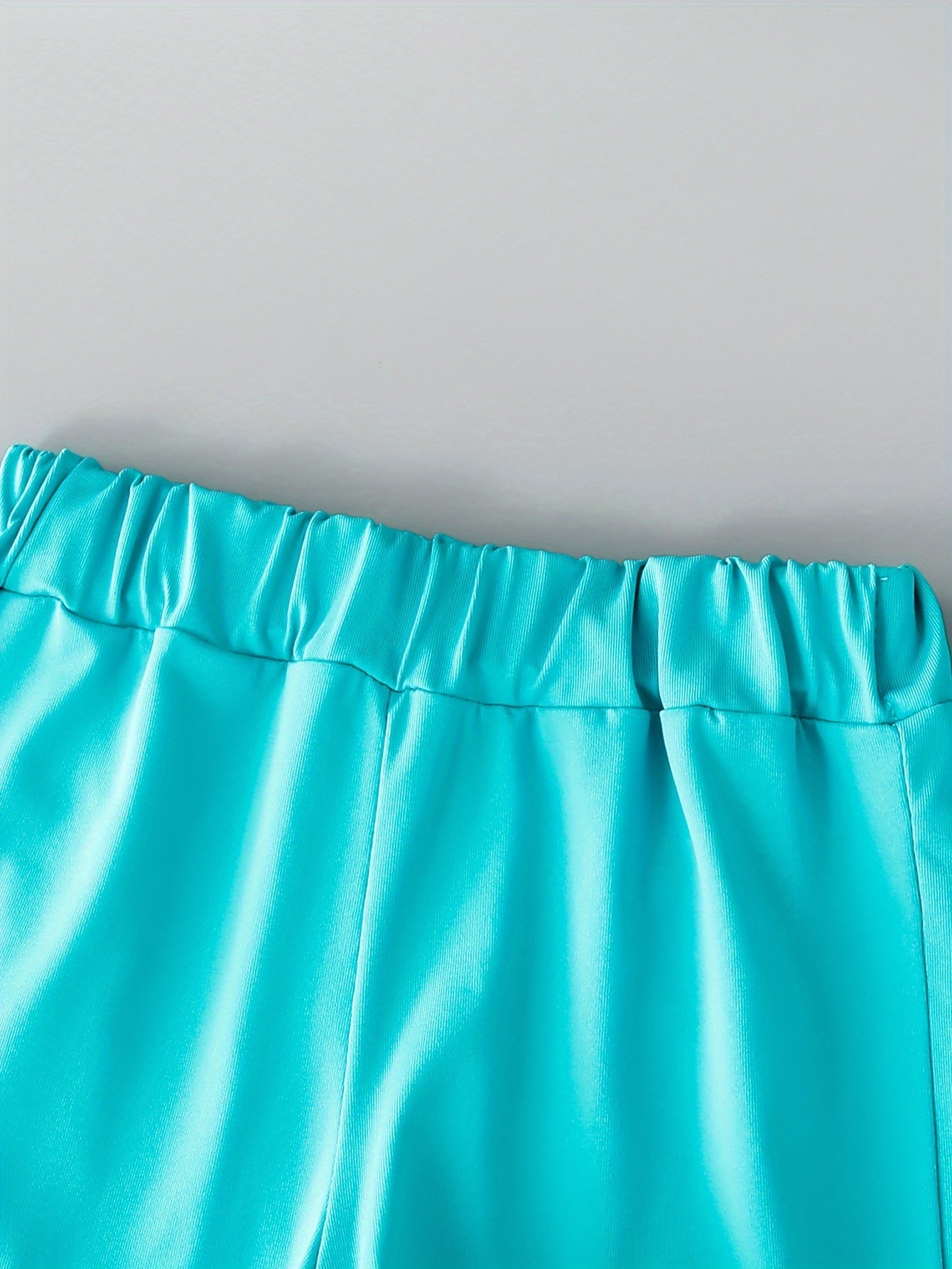 3pcs Boys Casual Solid Short Sleeve T-shirt & Smile Face Print Shorts.