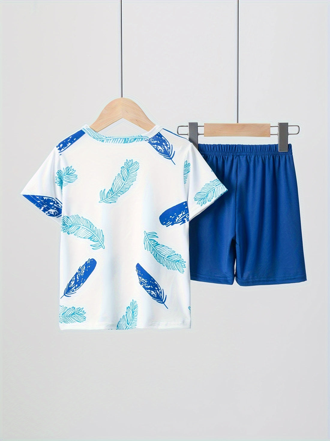 2 Pcs Boys Cute Outfits Sets, Leaves Pattern Short T-Shirts & Shorts,