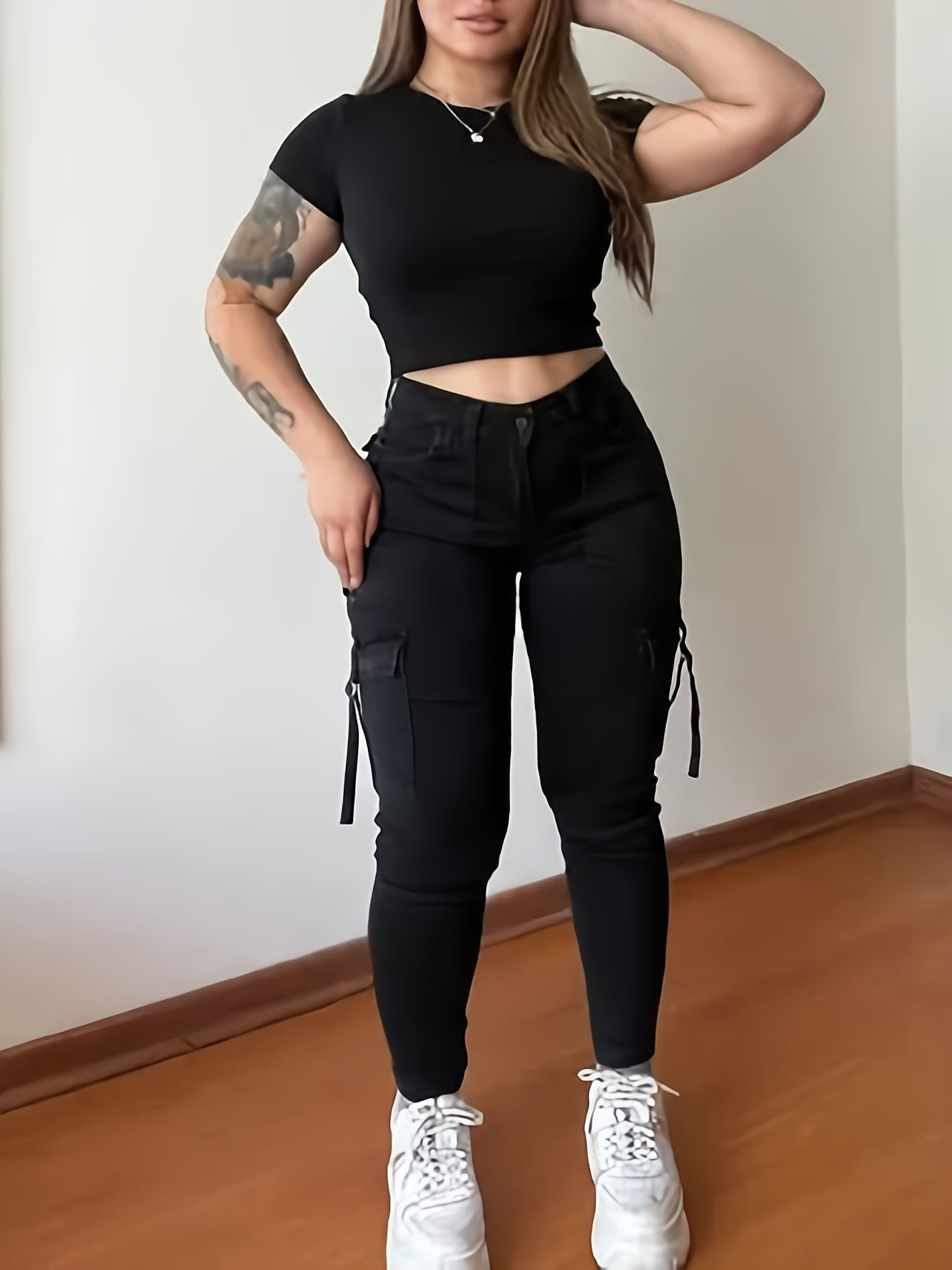 Women's High-Waist Stretchy Black Cargo Pants with Multiple Pockets -/MH