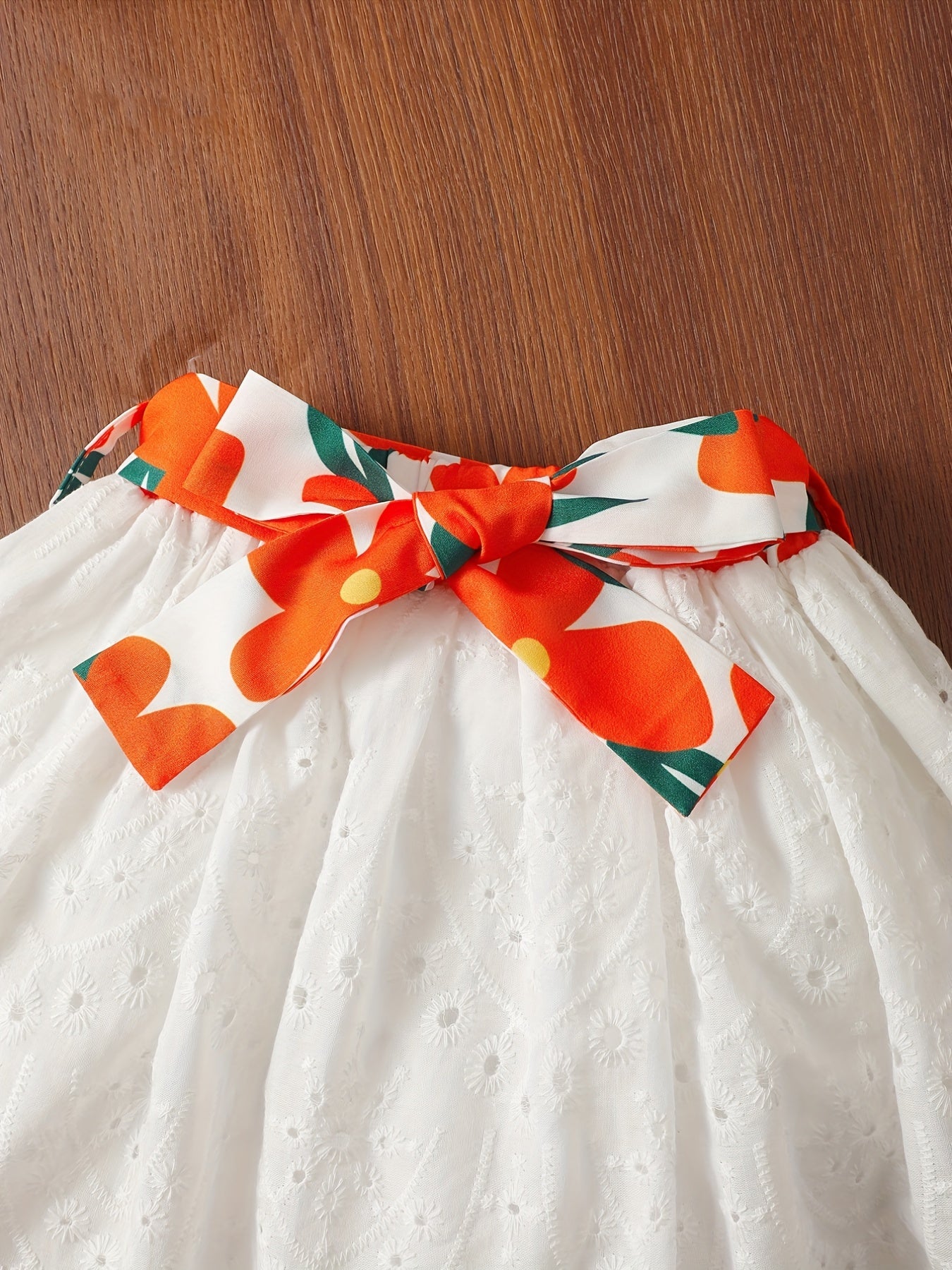 2pcs Baby Girls Cute Floral Graphic Print Camisole Top & Eyelet Belted Skirt Set Clothes