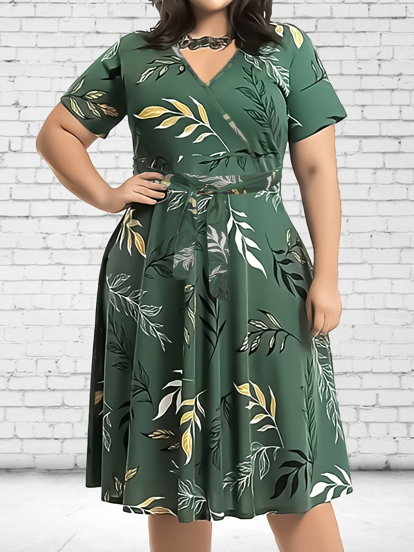 [Plus Size Elegant Dress] Plus Size Elegant Green Leaf Print Midi Dress.MH