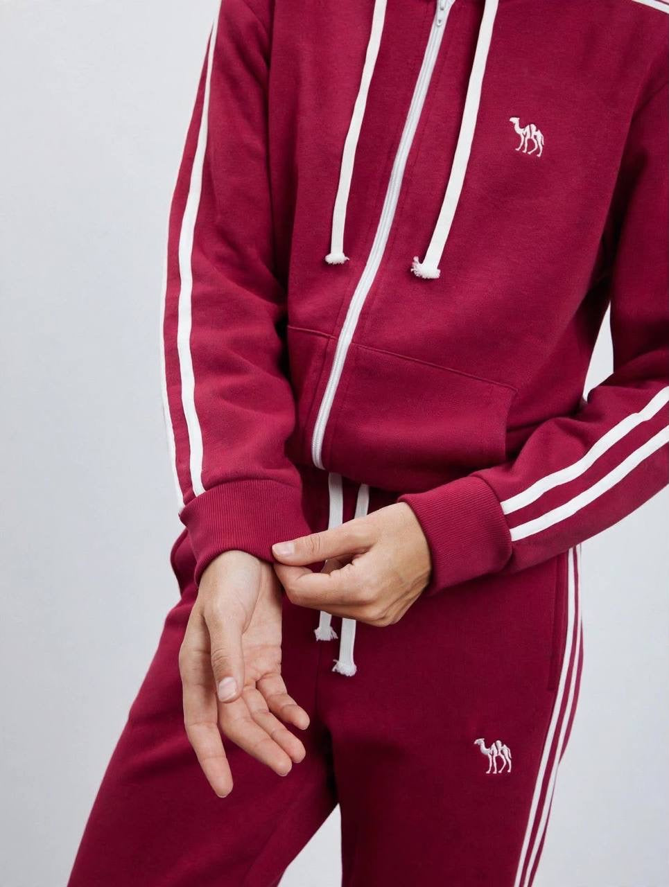 Outline Women’s Tracksuit Set | MH Edition