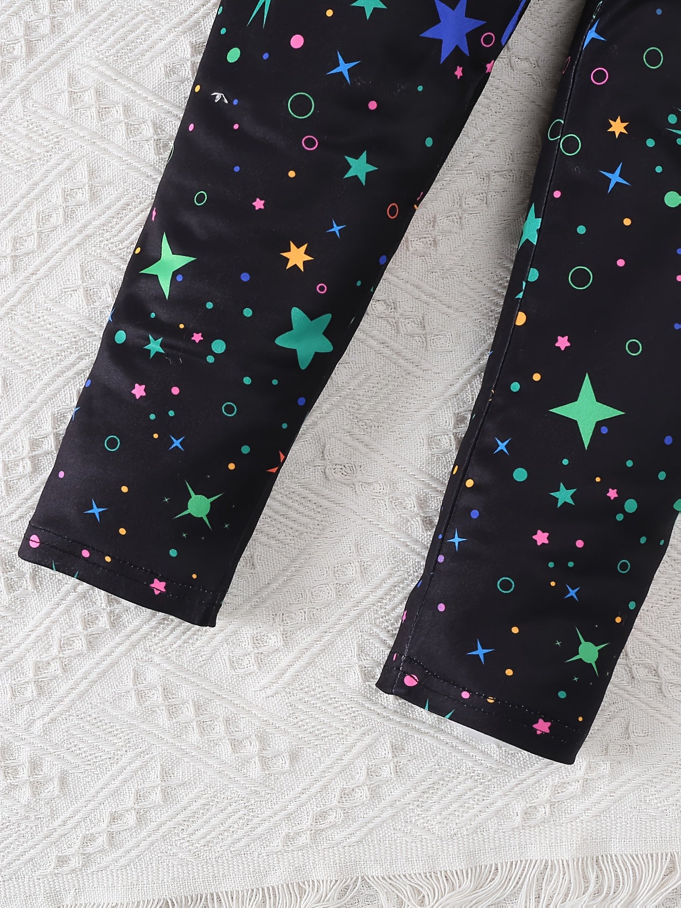 Girl'S 2pcs Starry Night Pajama Set with Long Sleeve.