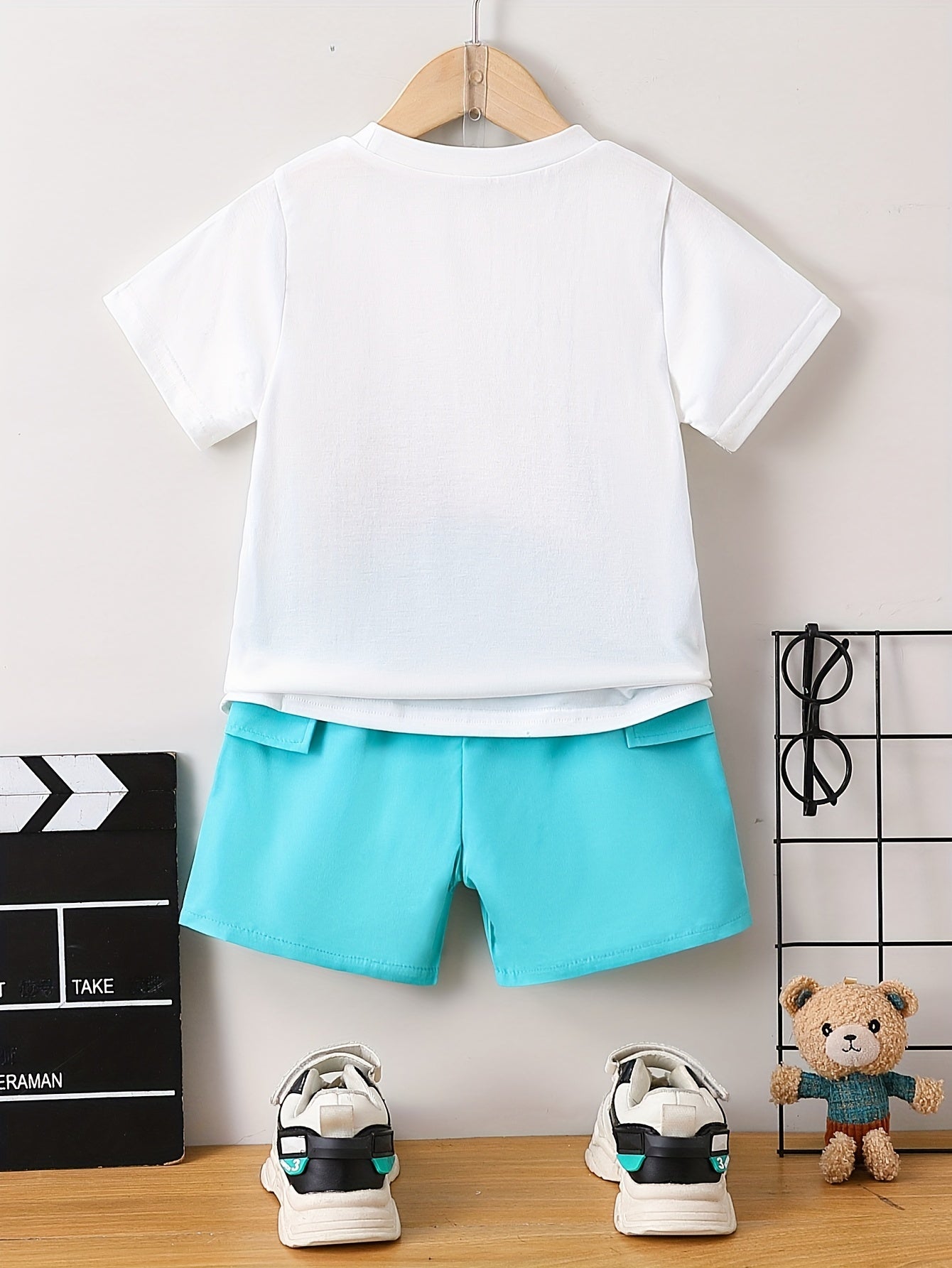 2pcs Boys Casual Cute Teddy Bear Graphic Print Short Sleeve T-shirt.