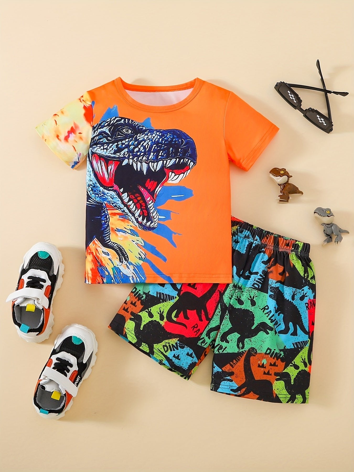 Boys Dinosaur Casual Outfit Round Neck T-shirt.