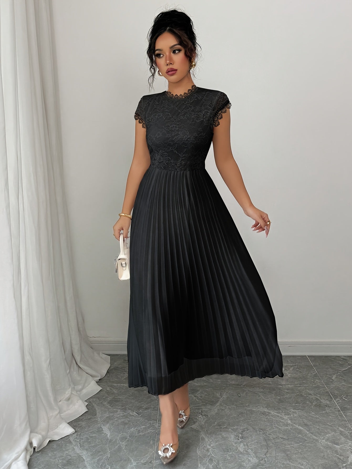Women'S Elegant Black Floral Lace-Trimmed Pleated Maxi Dress -/MH