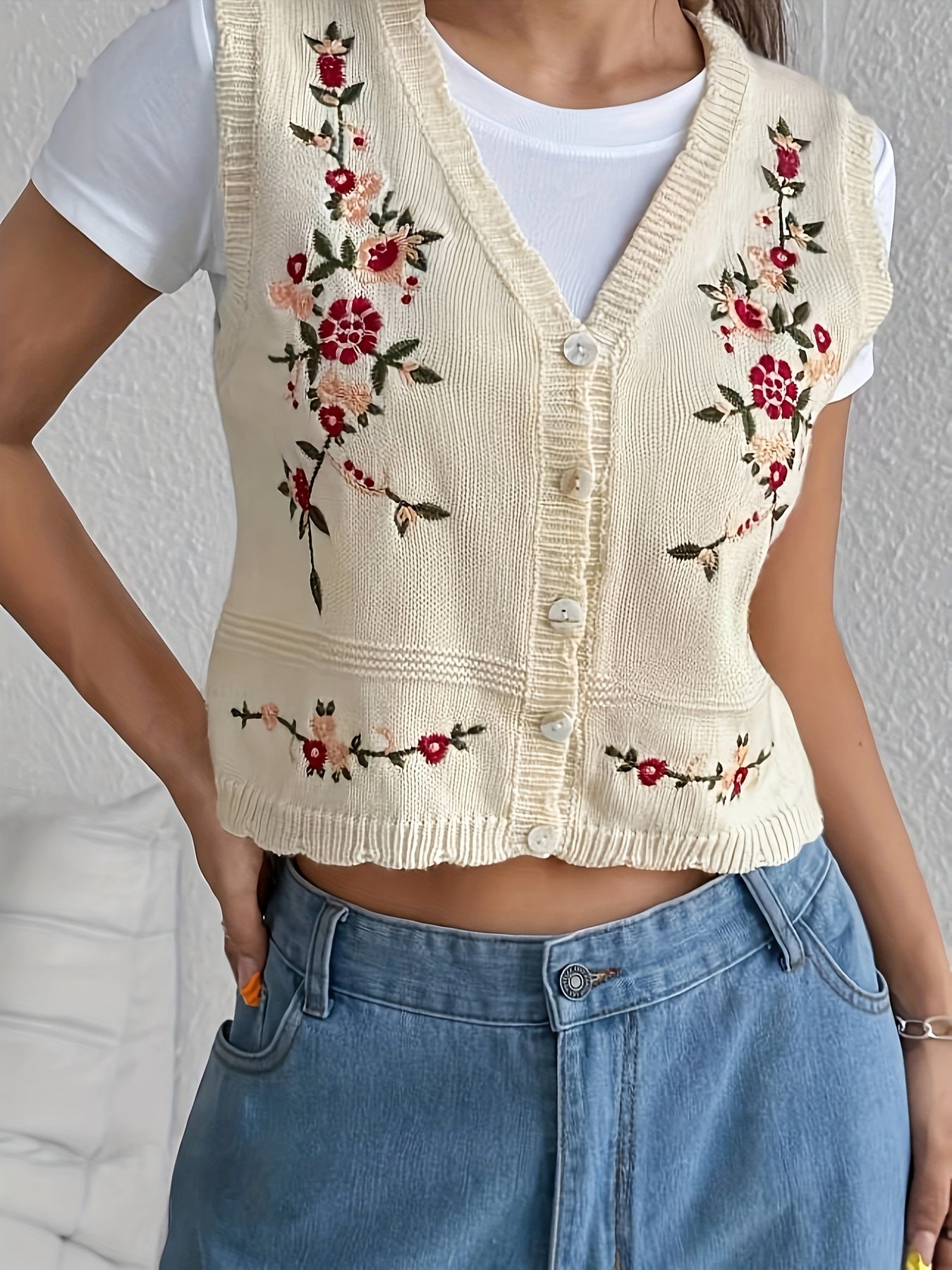 Elegant Women's Floral Embroidered V-Neck Cardigan .