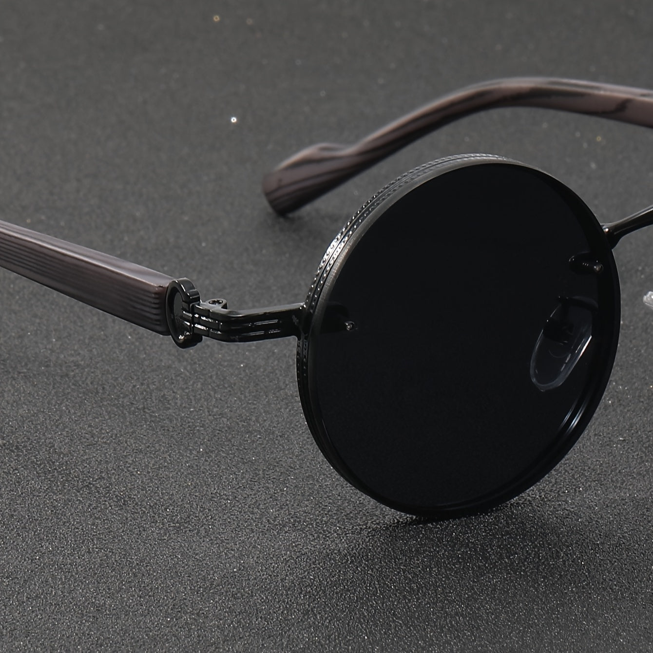 Round Metal Frame, Wood Grain Temples, Fashionable Eyewear for Men & Women,
