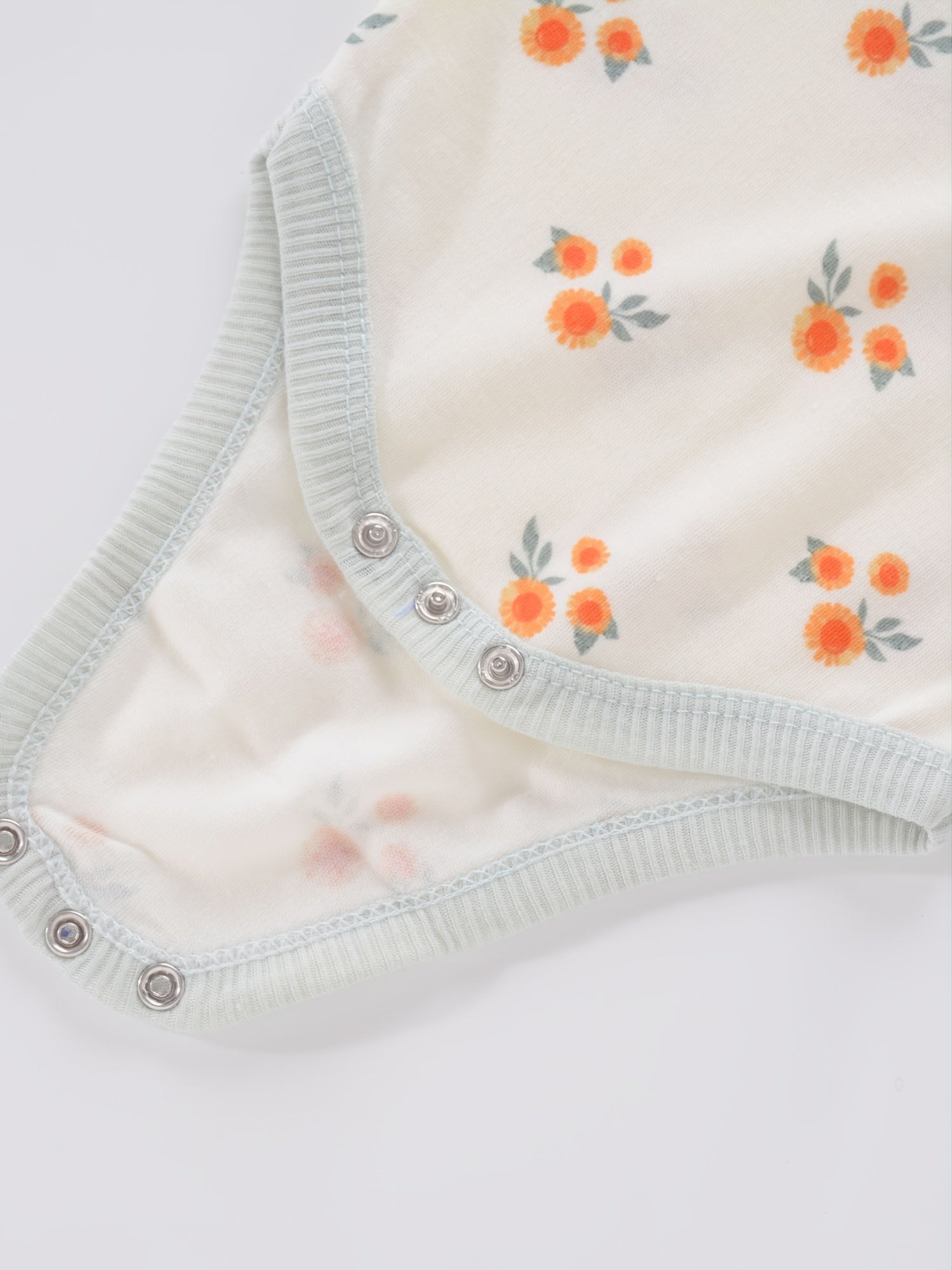 Newborn Baby Short Sleeve One-Piece Suit 4pcs Set .