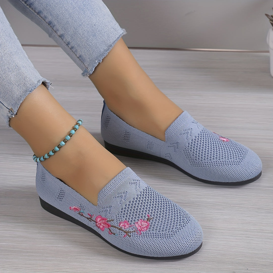 Women's Floral Embroidered Flat Shoes,