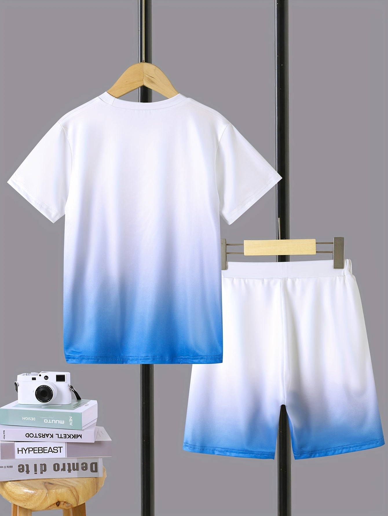 Boy's Color Gradient 2pcs, T-shirt & Shorts Set,