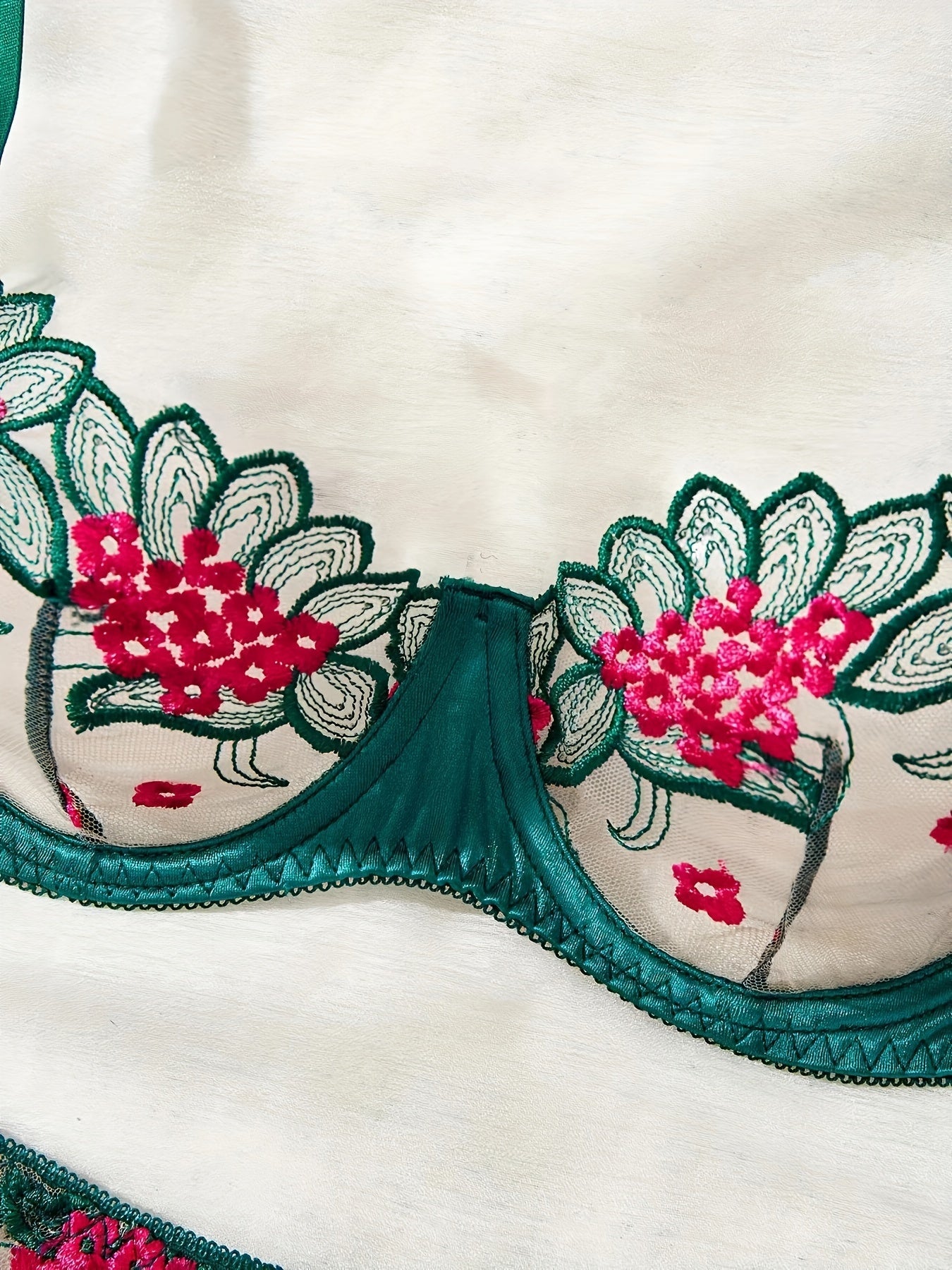 Flower Pattern Spaghetti Straps Lingerie Set For Women, Bra And Thong,/MH