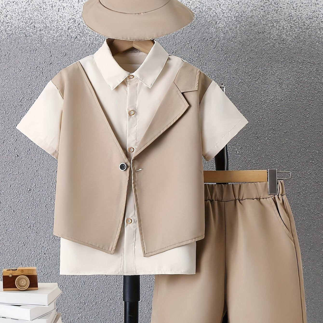 Boys' Casual Two-Piece Suit Set with Faux Layered Blazer.