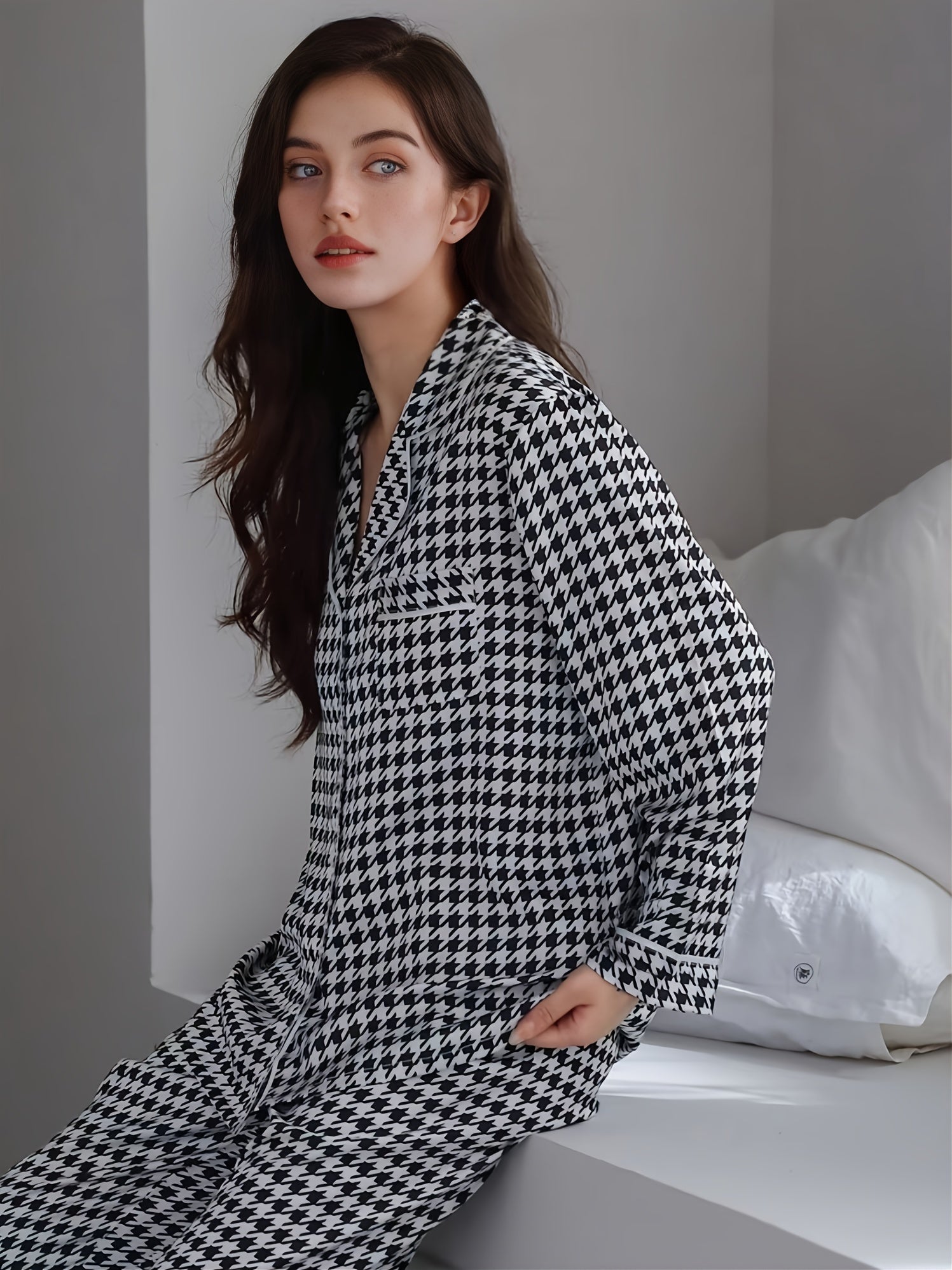 Elegant Classic Houndstooth Print Pajama Set,