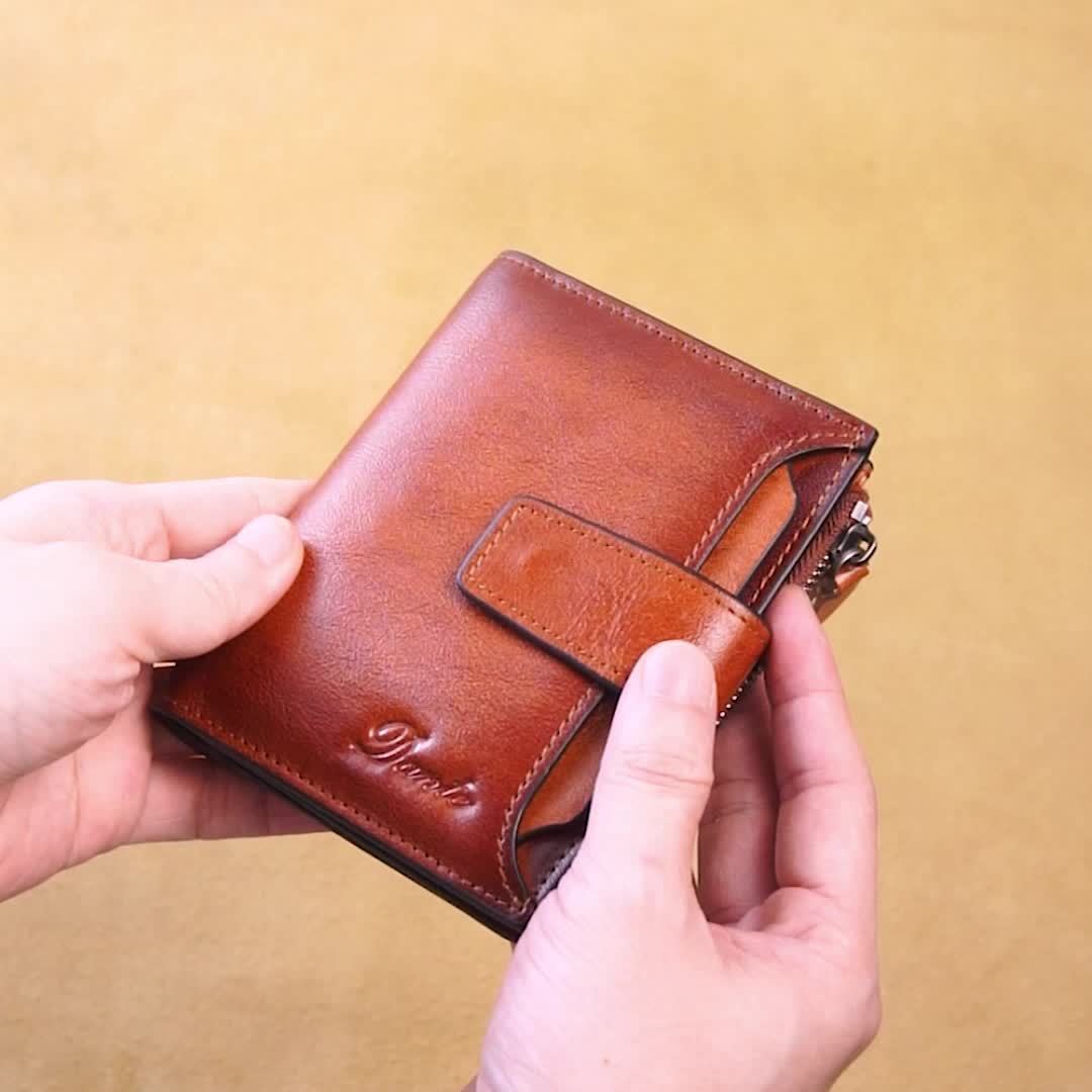 Vintage Men's Top Layer Cowhide Wallet.