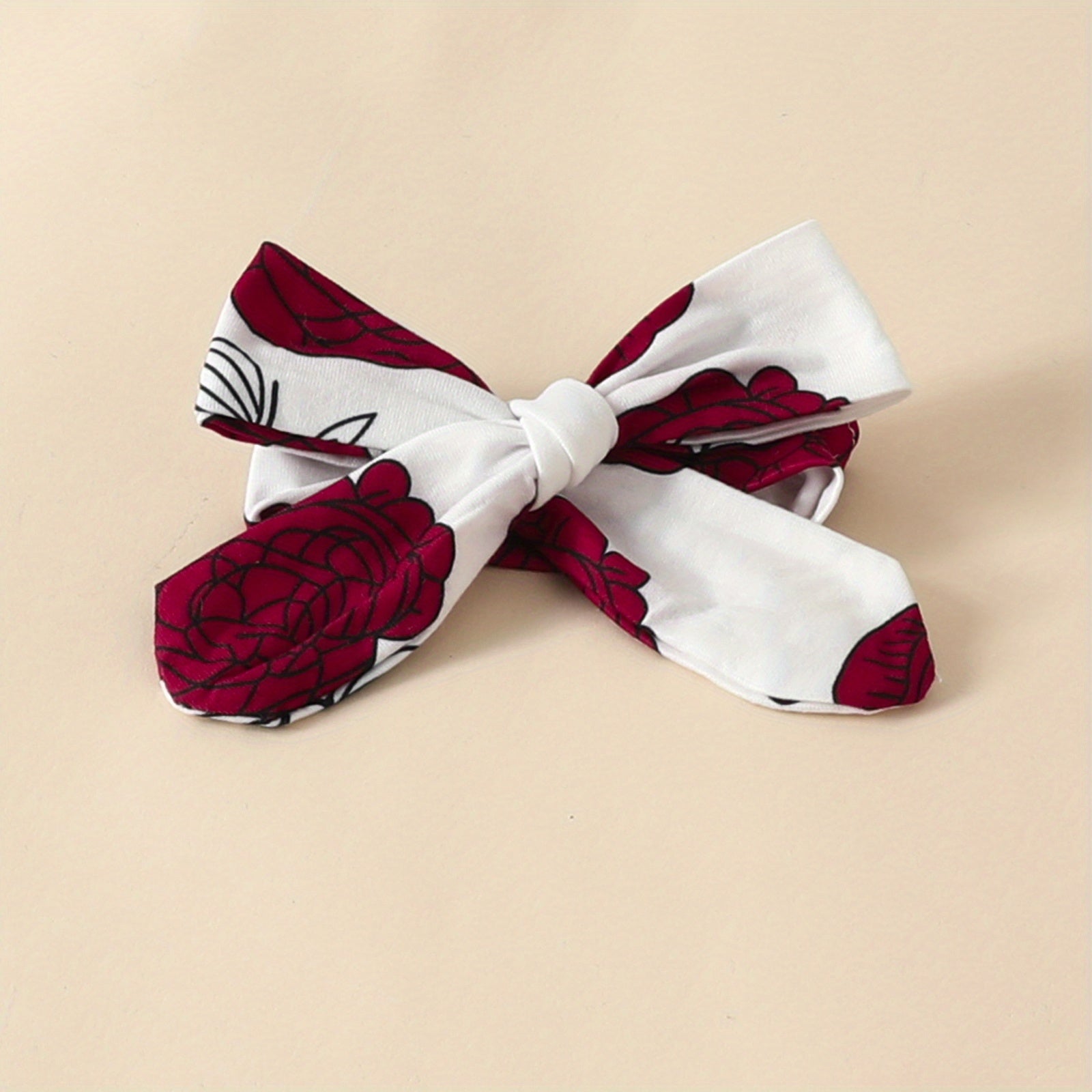 3pcs Short Sleeve & Shorts Set for Newborns - "I'm Daddy's Girl"