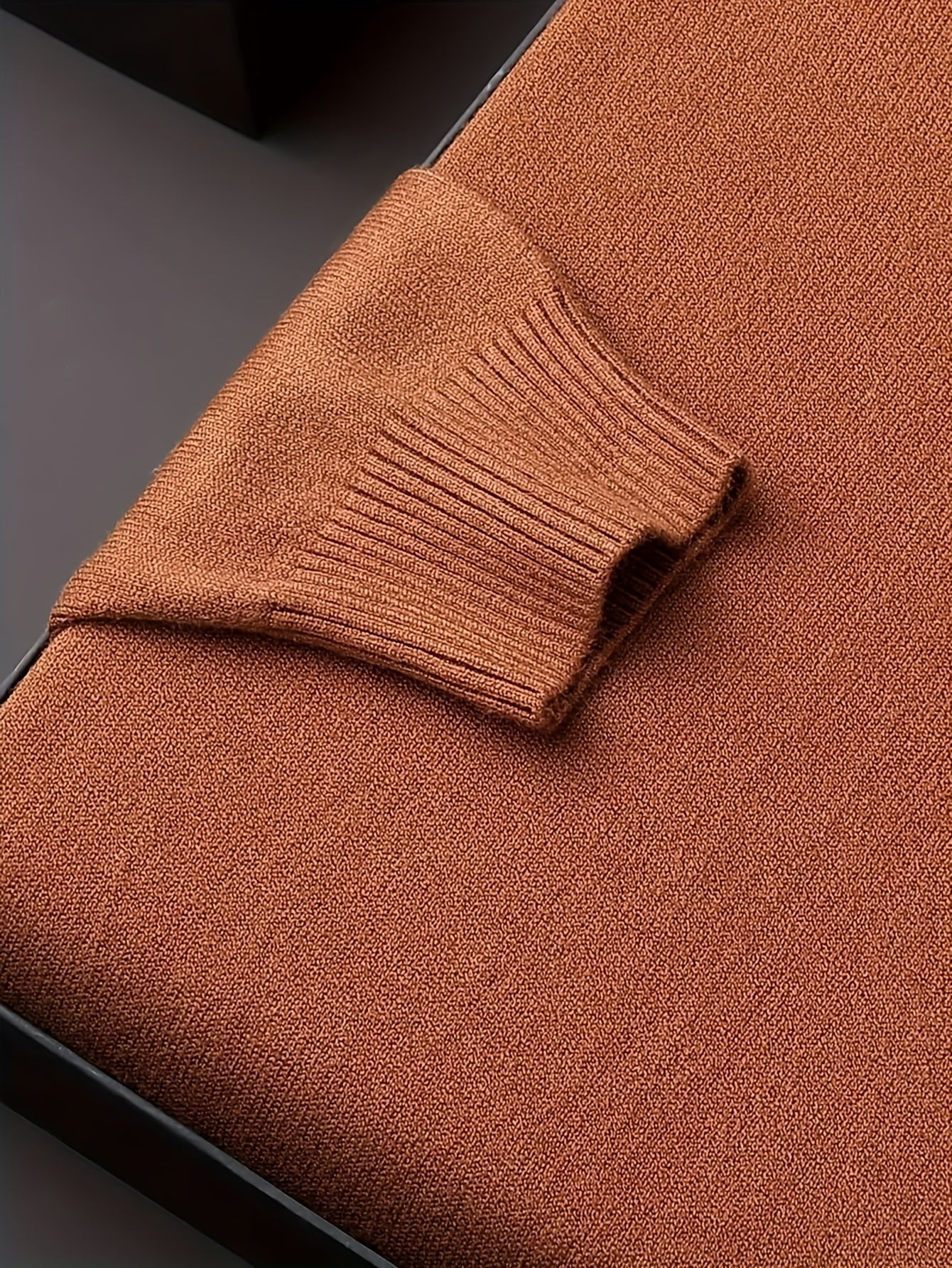 Men's Casual Solid Color Turtleneck Sweater .