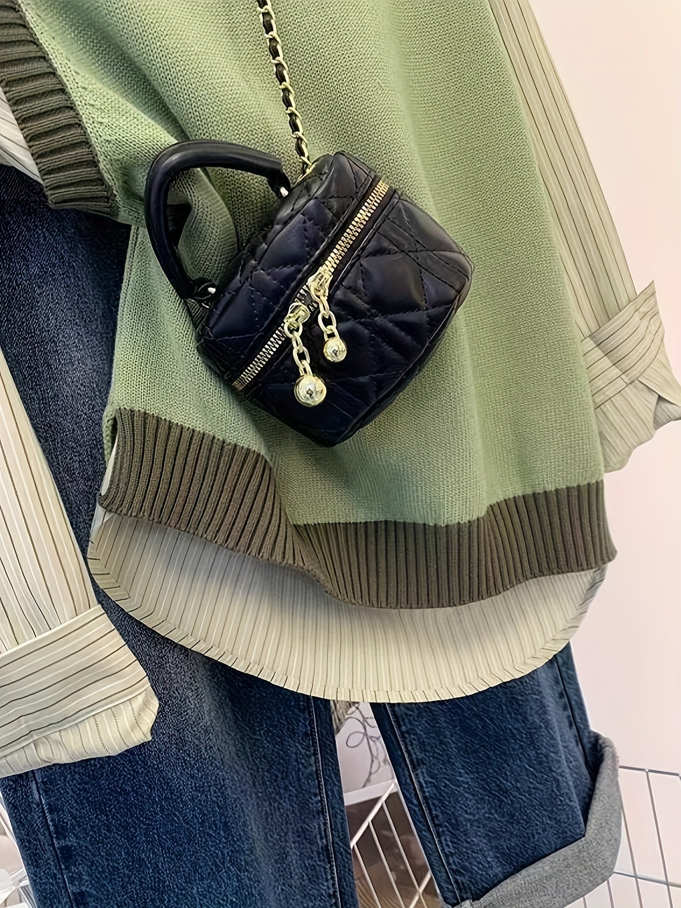 Elegant Green Knit Sweater Vest for Women .