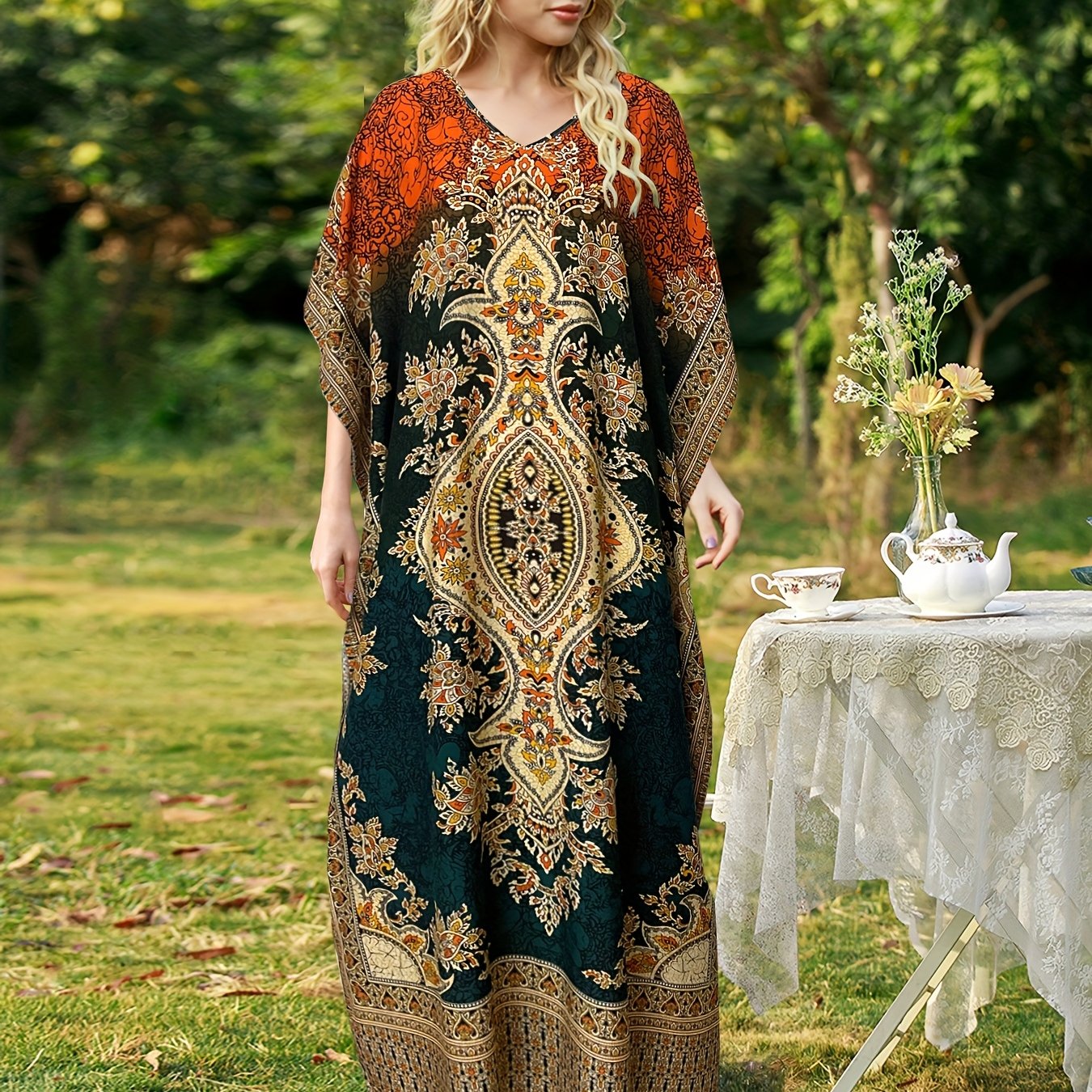 Plus Size, European and American Plus Size Women's Bohemian Vacation Dress ./MH