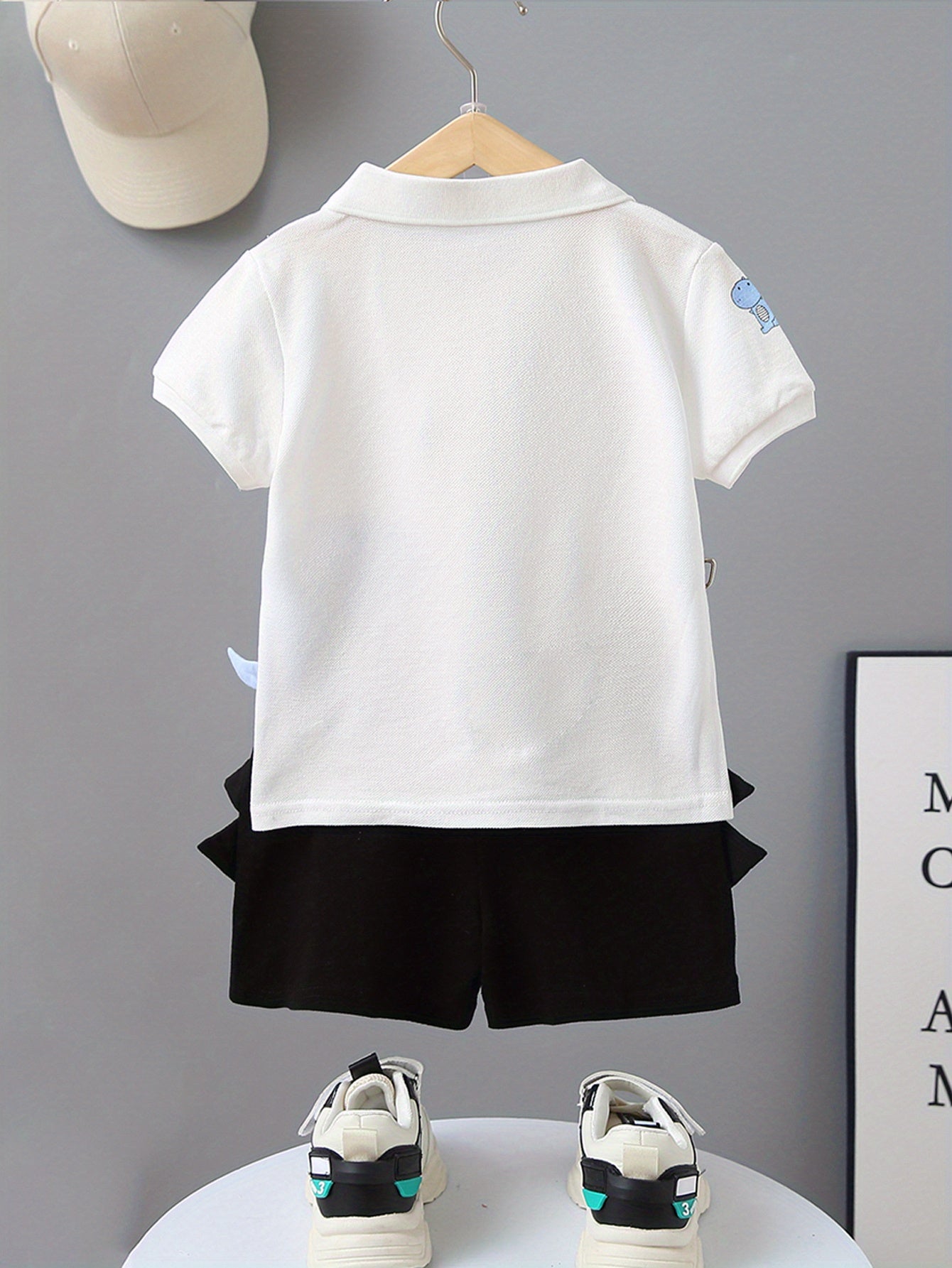 2pcs Boys Dinosaur Graphic Short Sleeve Button Shirt Tops.