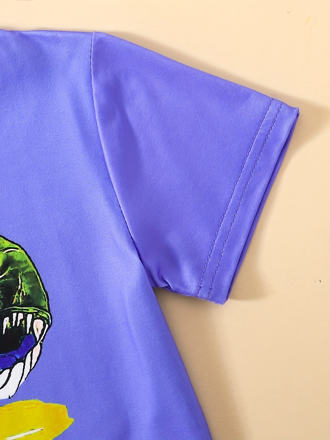Boys Dinosaur Casual Outfit Round Neck T-shirt.