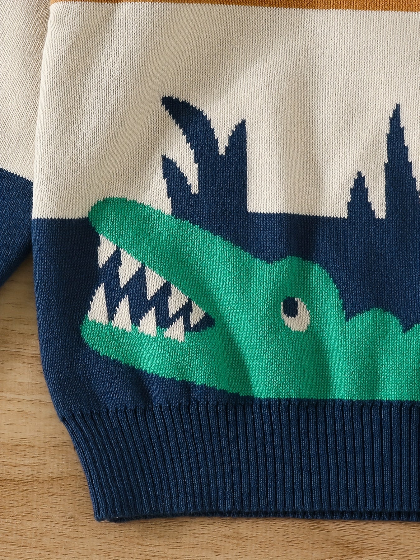 Boys Color Block Cartoon Tiger And Crocodile Pattern Sweater