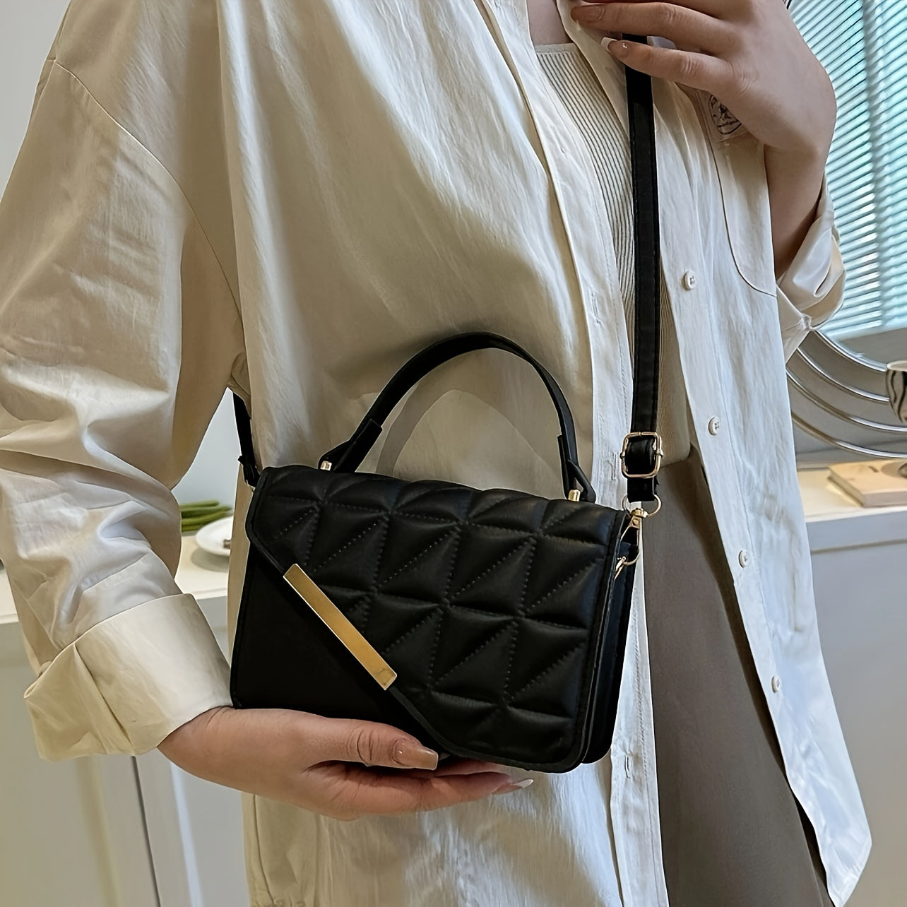 1pc, Chic Mini Quilted Square Handbag,