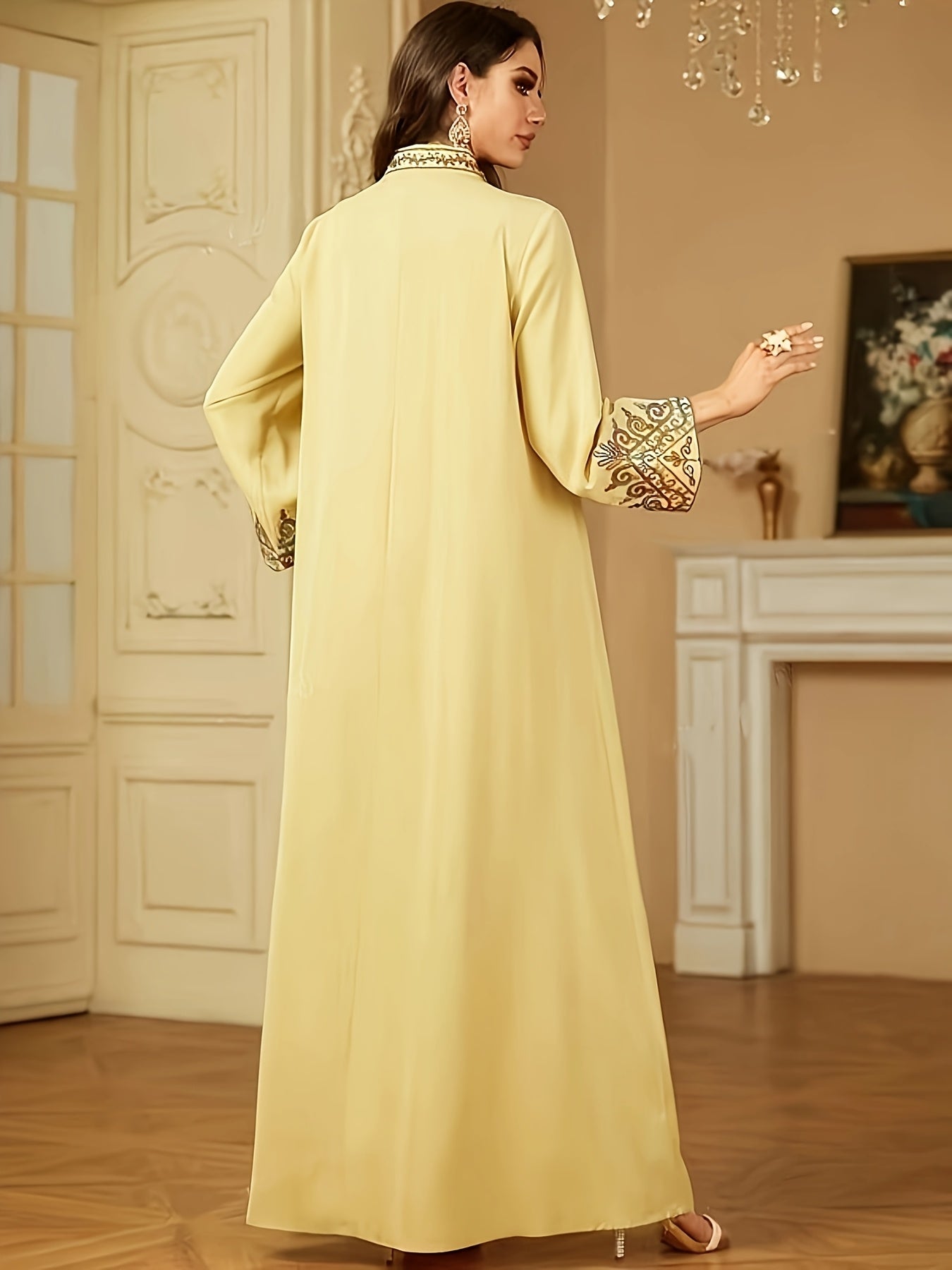 Elegant Light Blue Abaya with Intricate Floral Patterns - Long Sleeve, V-Neck, /MH