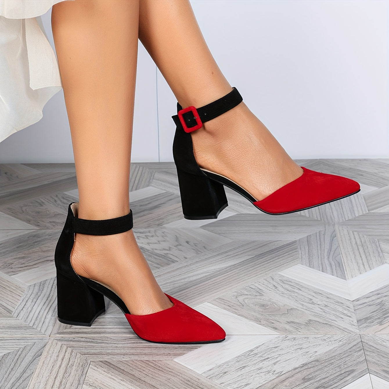 Elegant, Comfortable Women's Pointed-Toe Block Heel Sandals -/MH