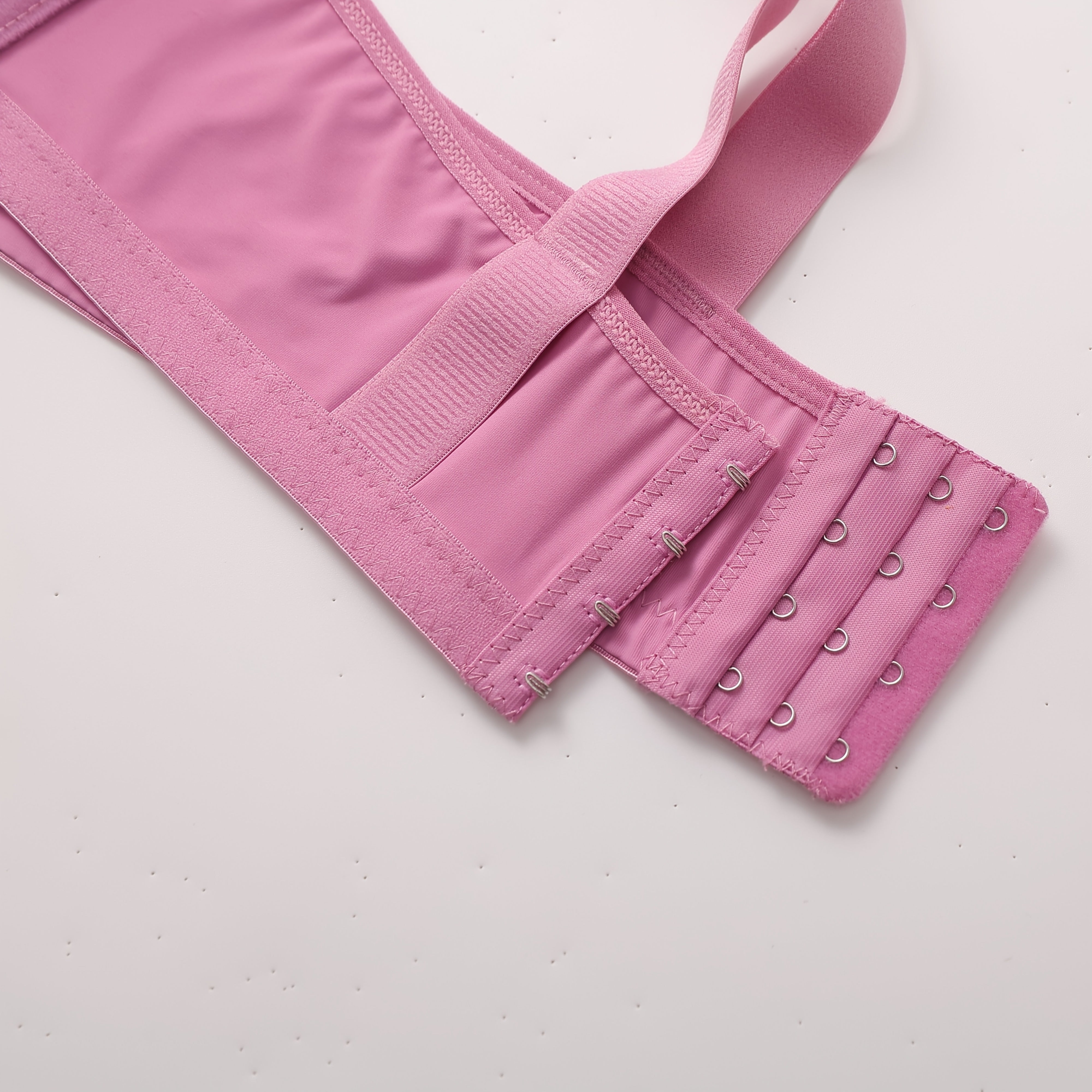 Women's Everyday Bra - Soft Lavender Lace Undergarment with Non-Removable ./MH