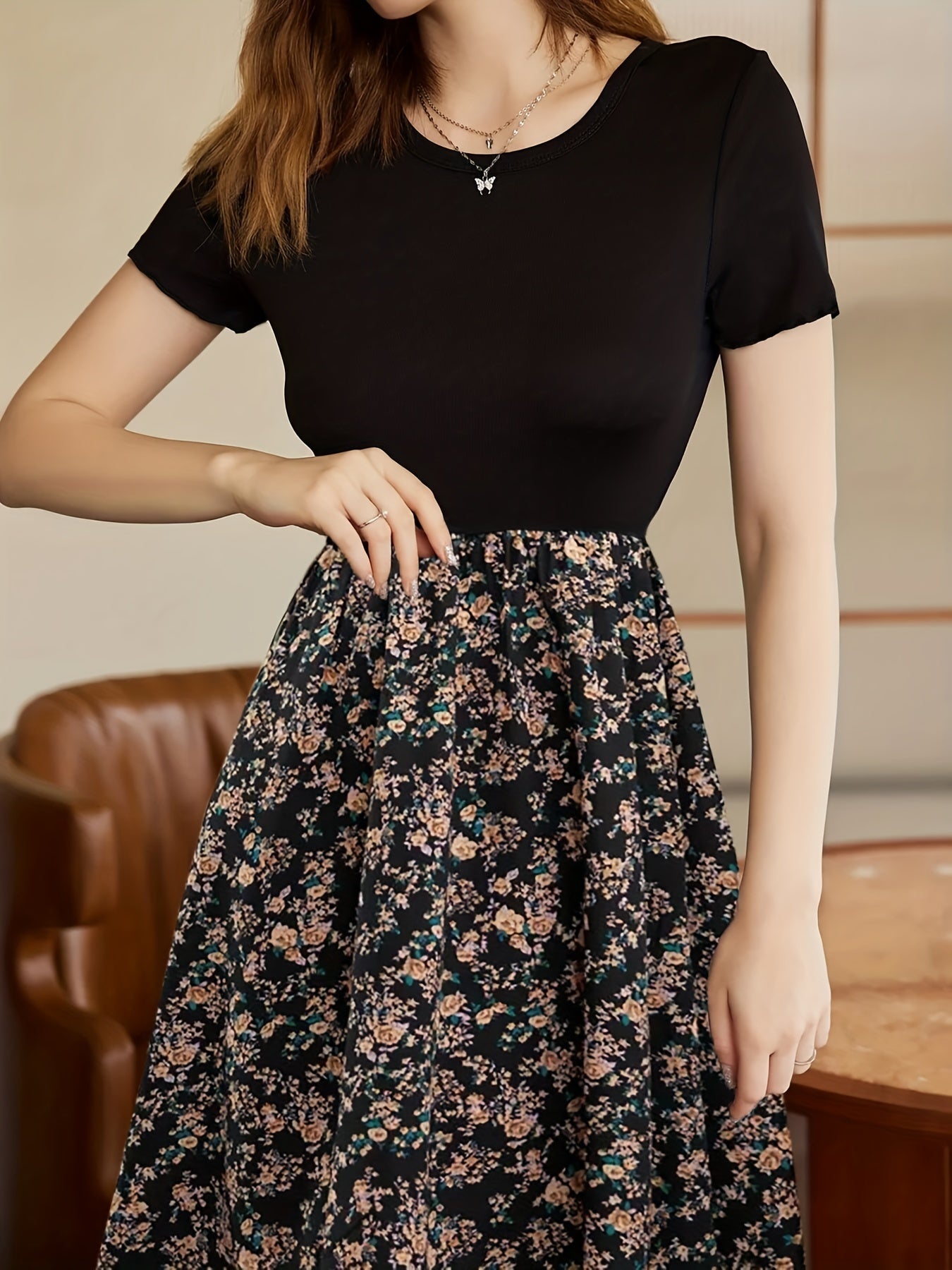 Vibrant Floral Print Crew Neck Dress - Short Sleeve,/MH