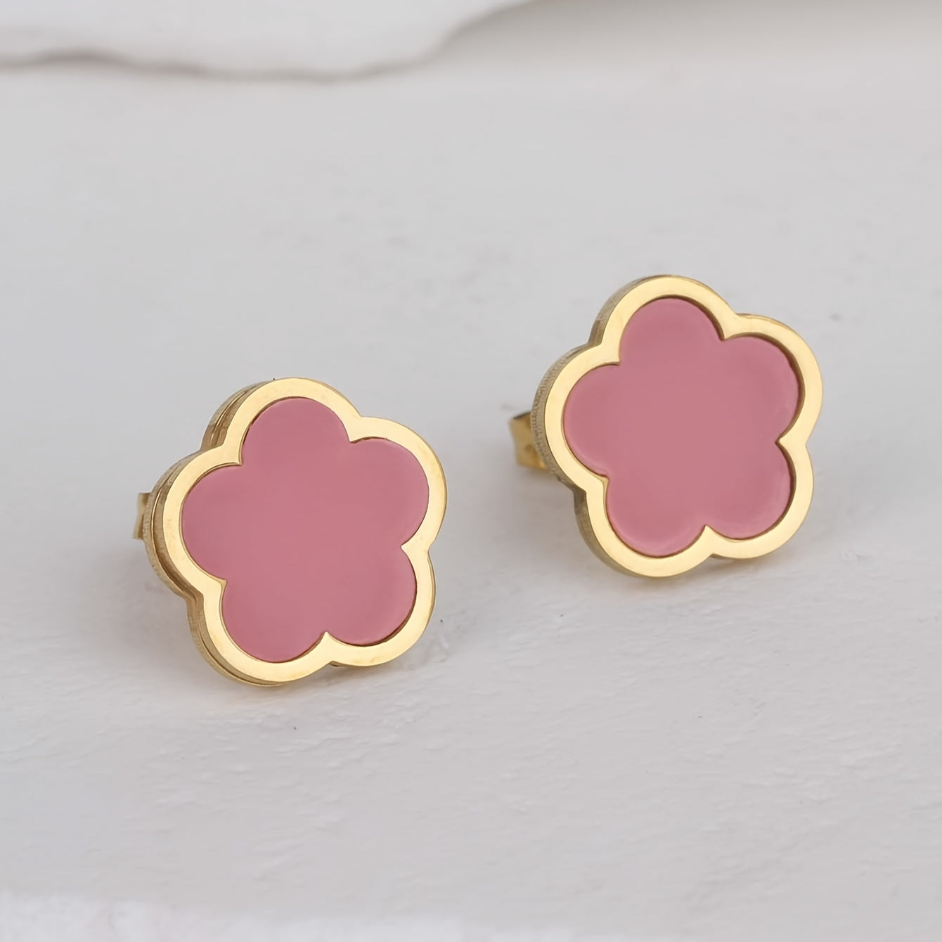 Simple Lucky Flower Design Stud Earrings Stainless Steel Jewelry Elegant Leisure Style Suitable For Women Daily Wear