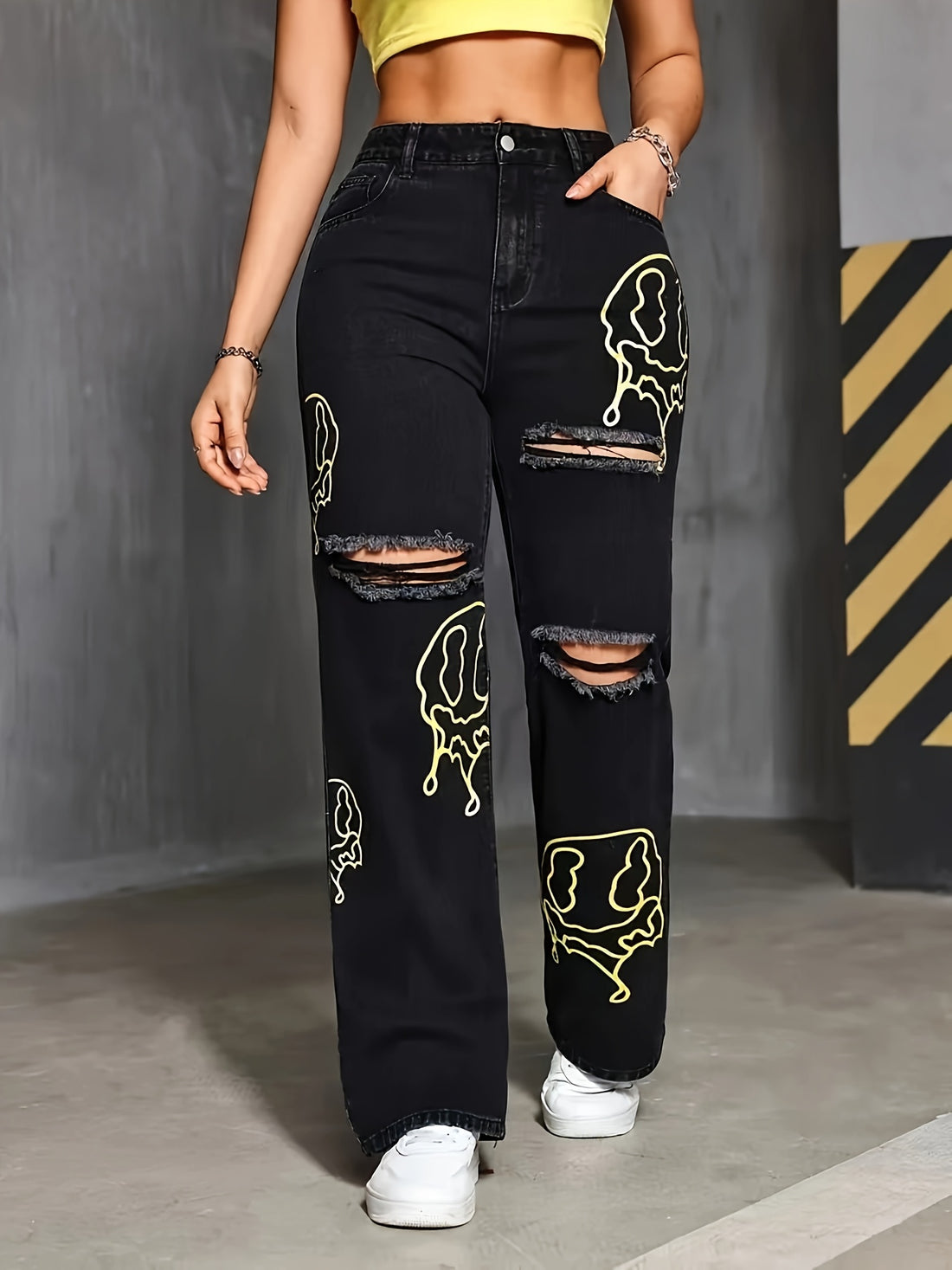 Women's High-Waist Distressed Straight-Leg Jeans ./MH