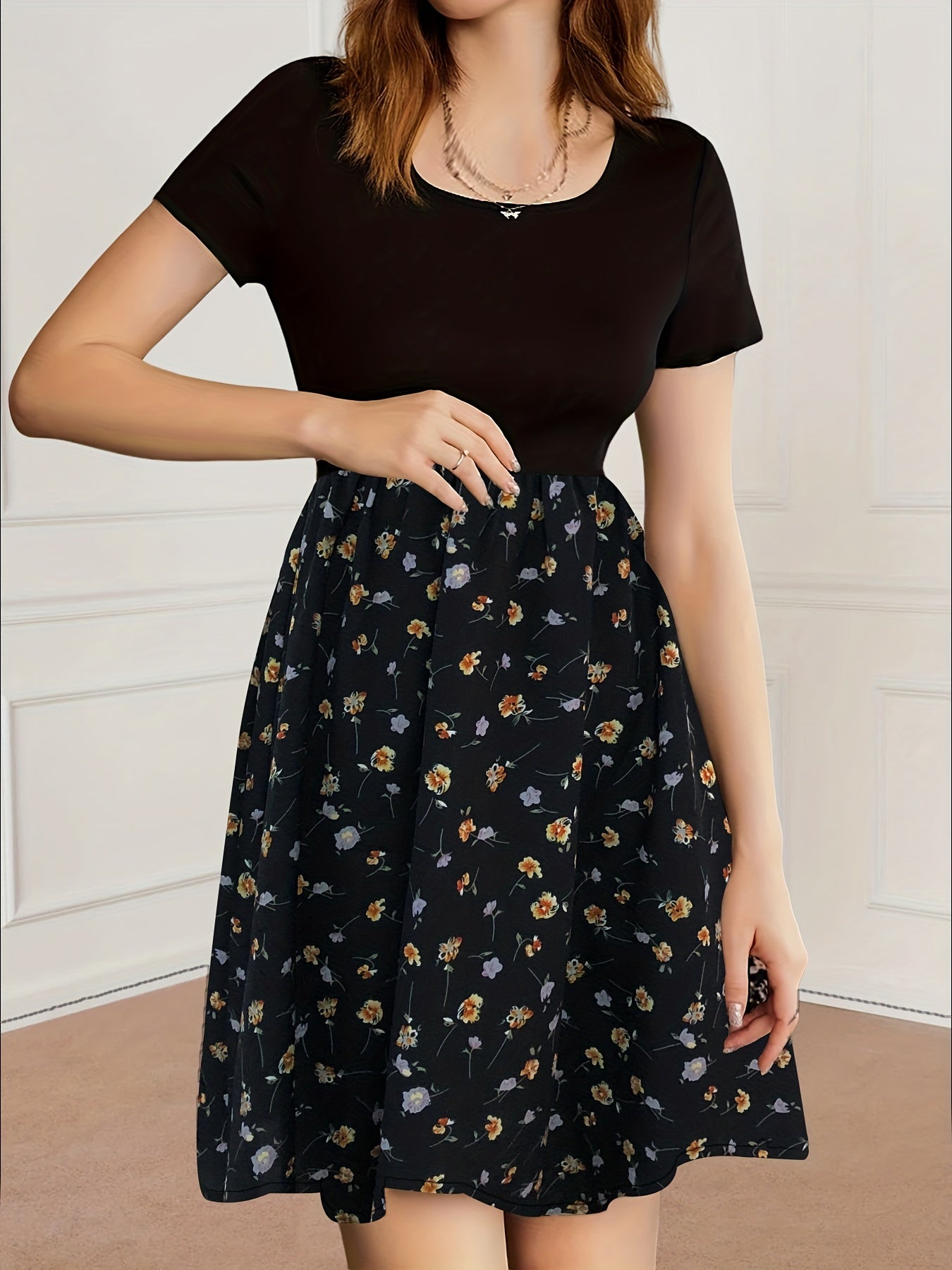 Vibrant Floral Print Crew Neck Dress - Short Sleeve,/MH