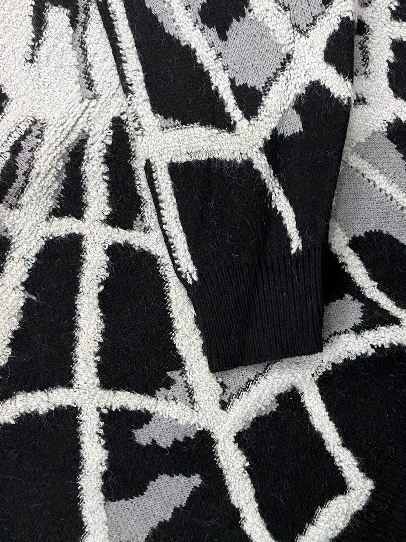 Spider Cobweb Pattern Knitted Sweater, Men's Casual Warm.