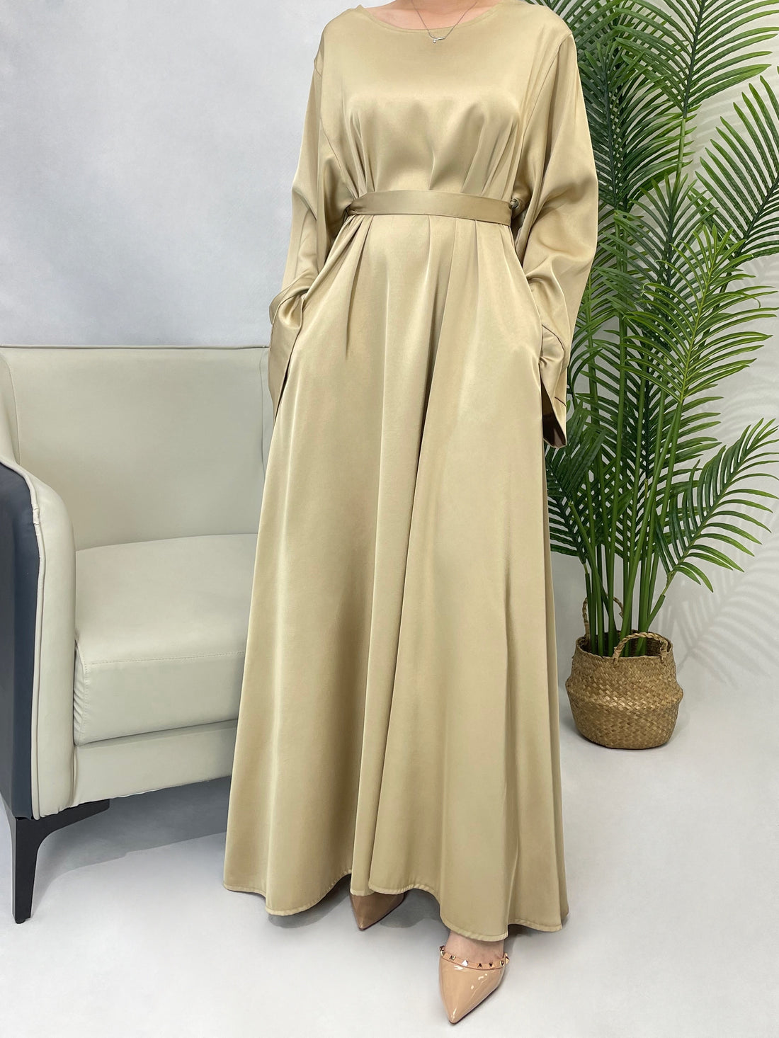 Solid Maxi Kaftan Abaya, Modest Crew Neck Long Sleeve ./MH